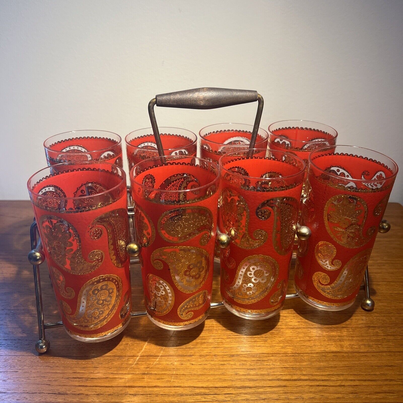 Culver Mid-Century Red & 22-Karat Gold Paisley Bar Set (8 Glasses and Carrier)