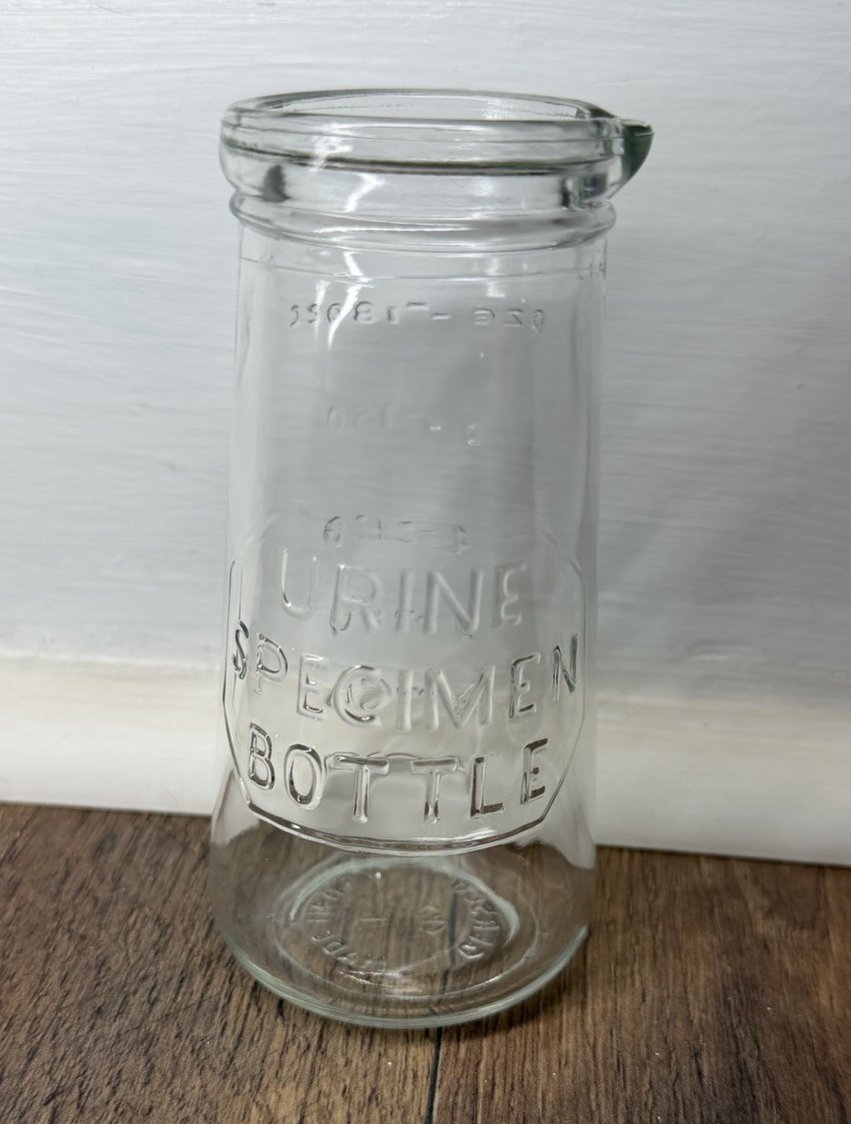 Urine Specimen Glass Bottle 6oz 180cc Medical Beaker Hospital/Pharmacy/Lab 1900s