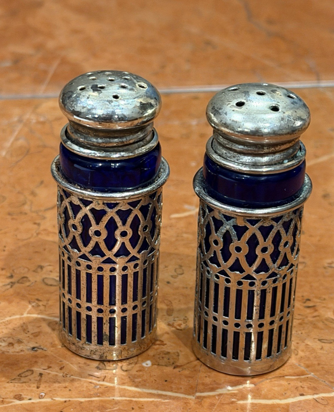 VINTAGE COBALT BLUE GLASS SALT & PEPPER SHAKERS SILVER FILIGREE SLEEVES DOME CAP