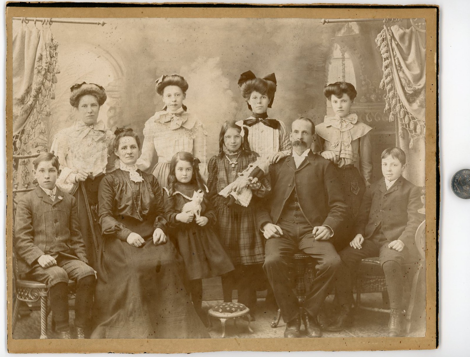 Vintage 1890's Family PORTRAIT Cabinet photo / Eight is Enough Bill - DOLL & CAT