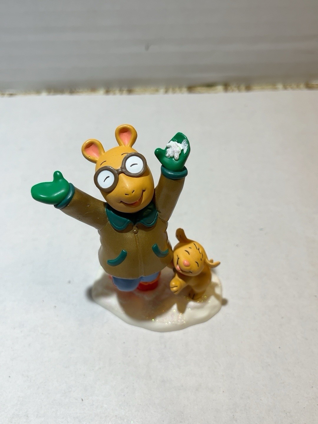2001 Hallmark Keepsake Arthur A Perfect Christmas Ornament with Pal No Box