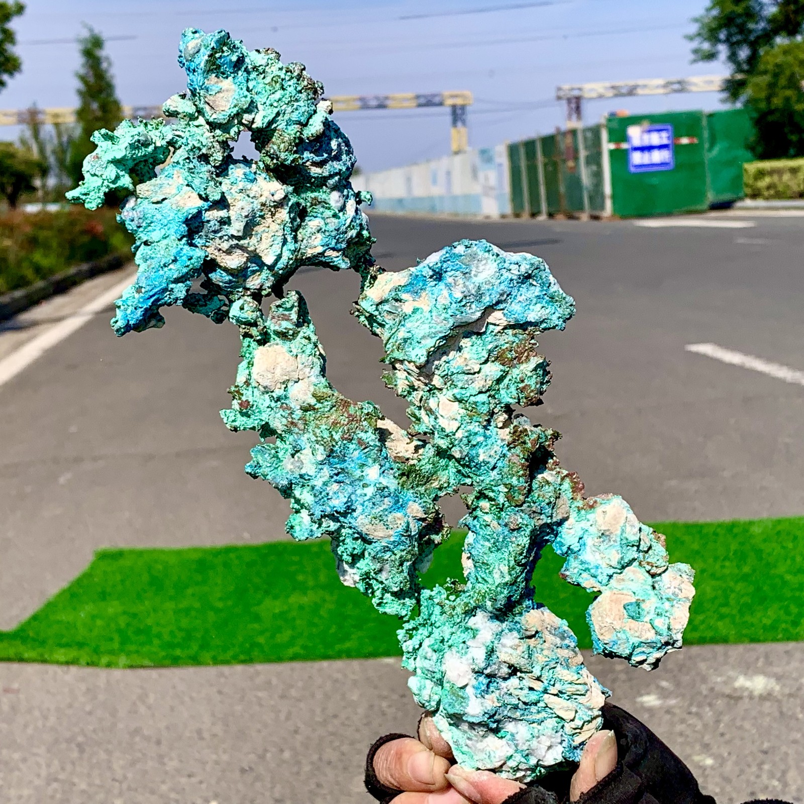 2.3LBNatural copper mine with malachite Primitive mineral specimen Gemstone Rare