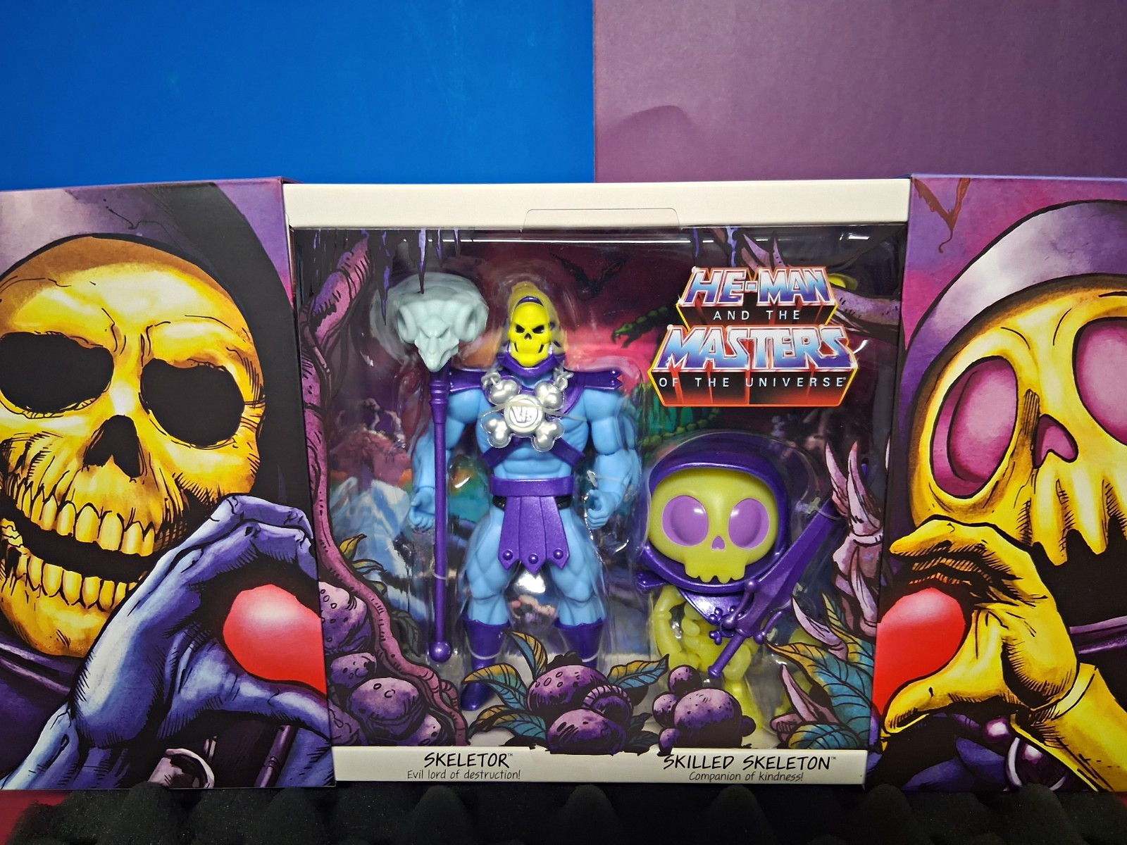 Masters of the Universe: Origins Skeletor x VeeFriends Skilled Skeleton GITD Masters of the Universe: Origins Skeletor x VeeFriends Skilled Skeleton GITD