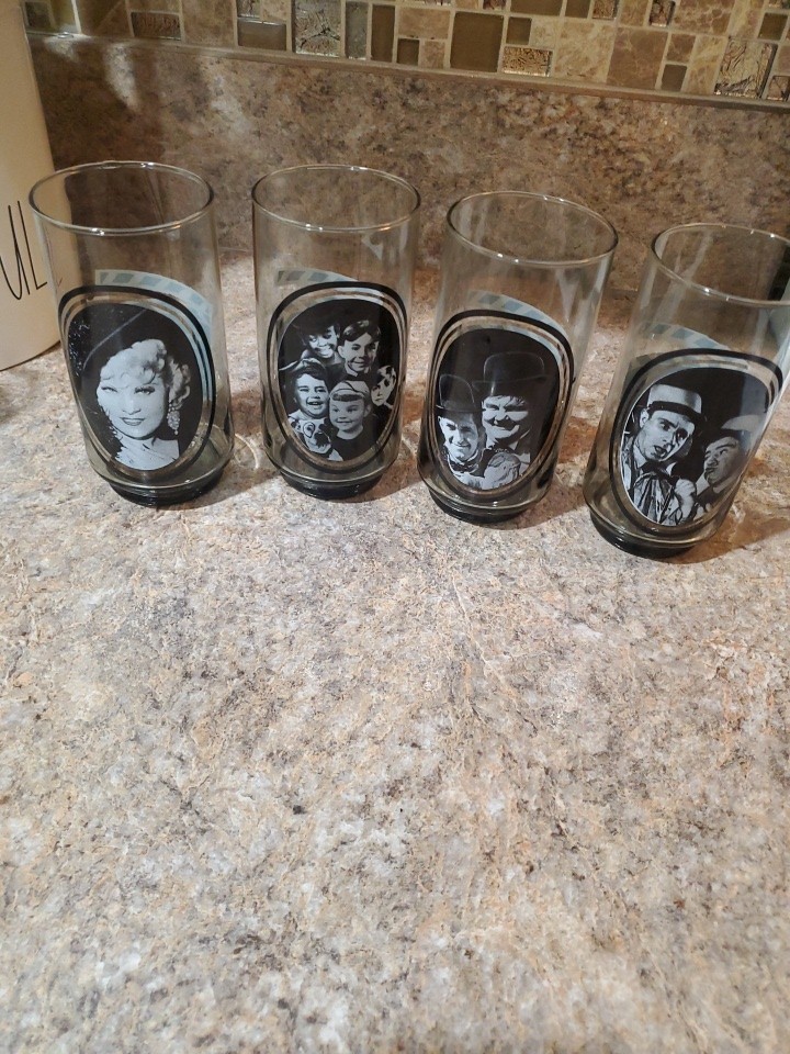 Vintage 1979 Arby\'s Collector Series Movie Star Drinking Glasses Set of 4 Vintage 1979 Arby\'s Collector Series Movie Star Drinking Glasses Set of 4