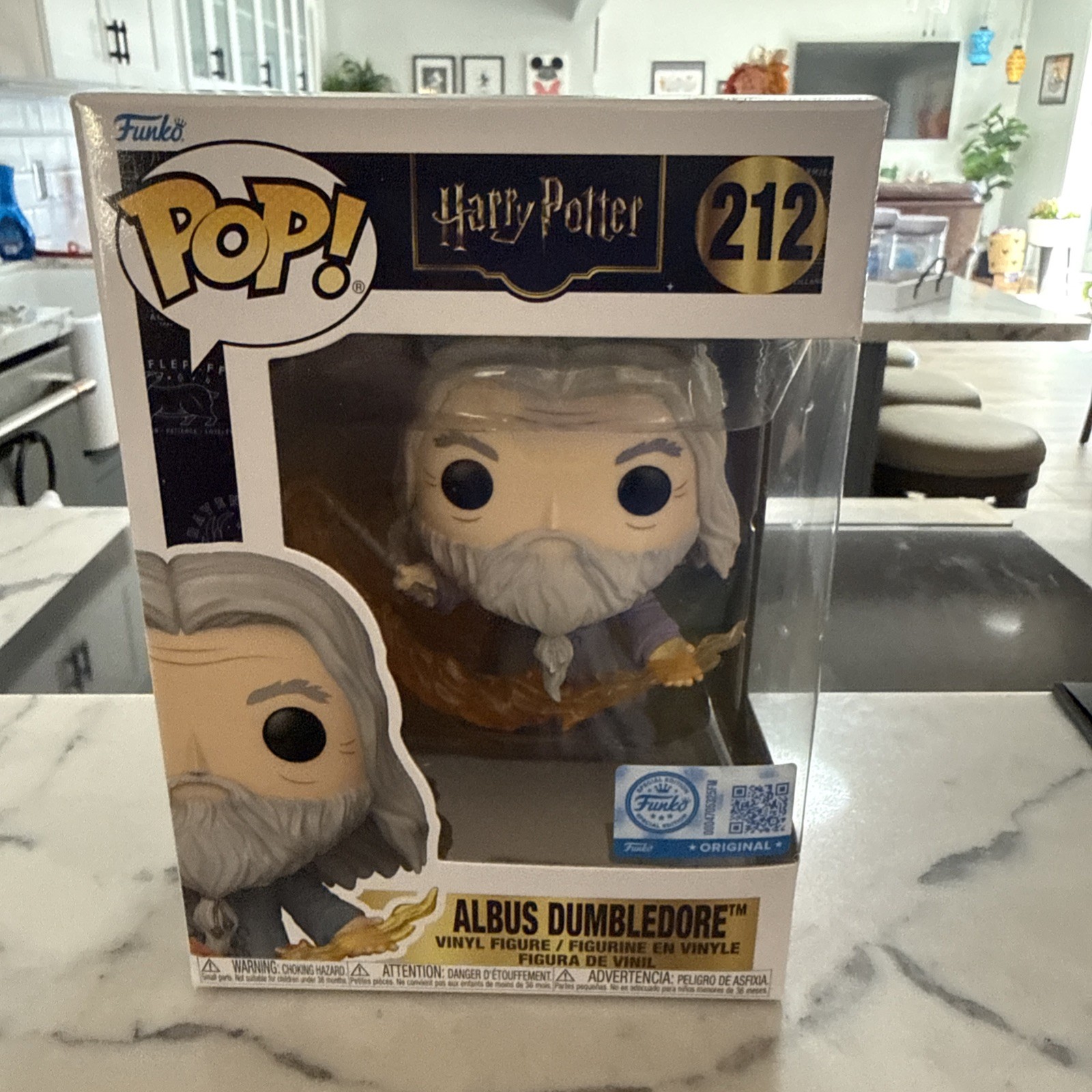 Funko Pop Harry Potter Albus Dumbledore Flames #212 Specialty Exclusive New