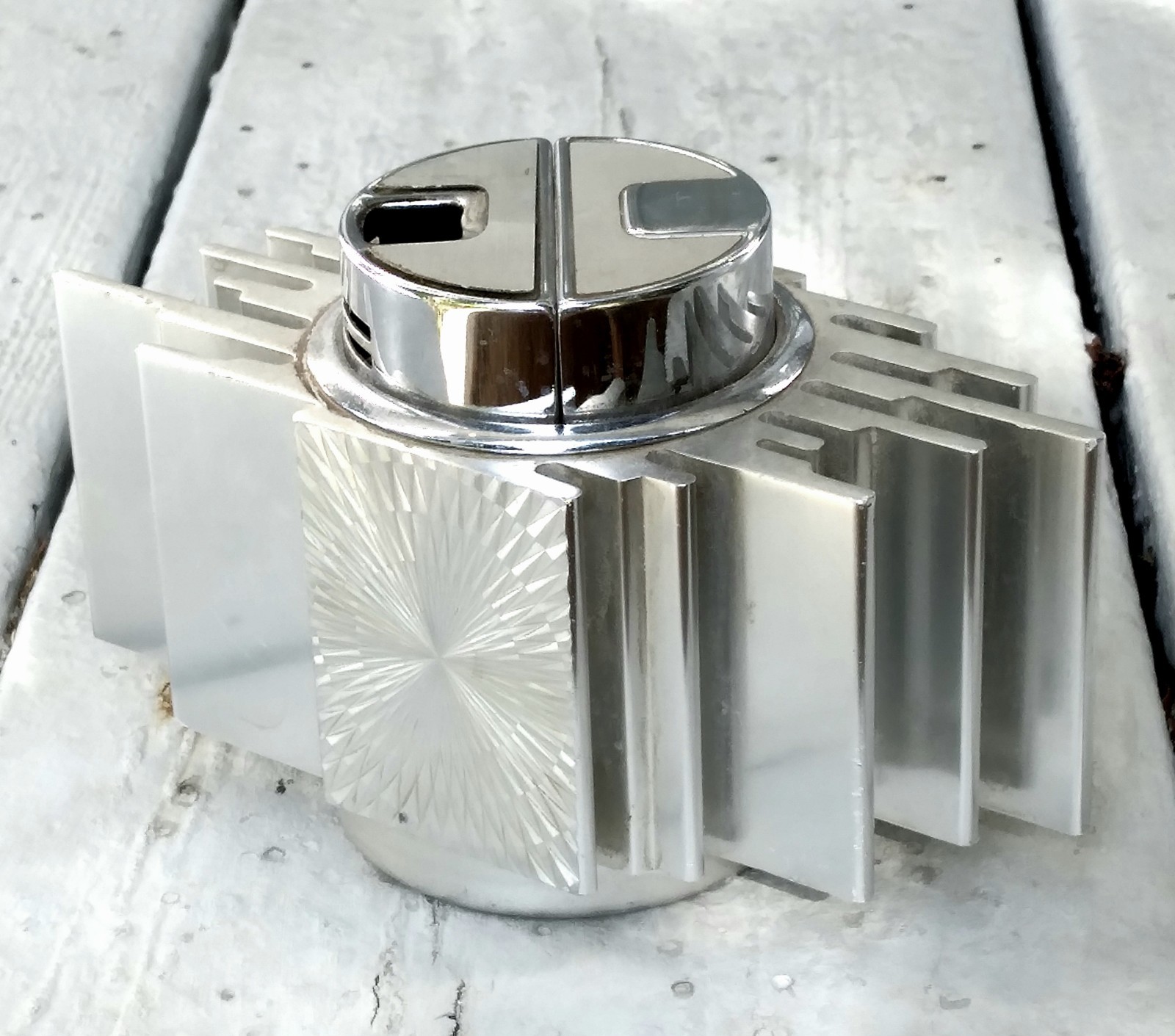 MCM 1960s Sarome Piezo Brutalist Aluminum Geometric Sunburst  Gas Table Lighter