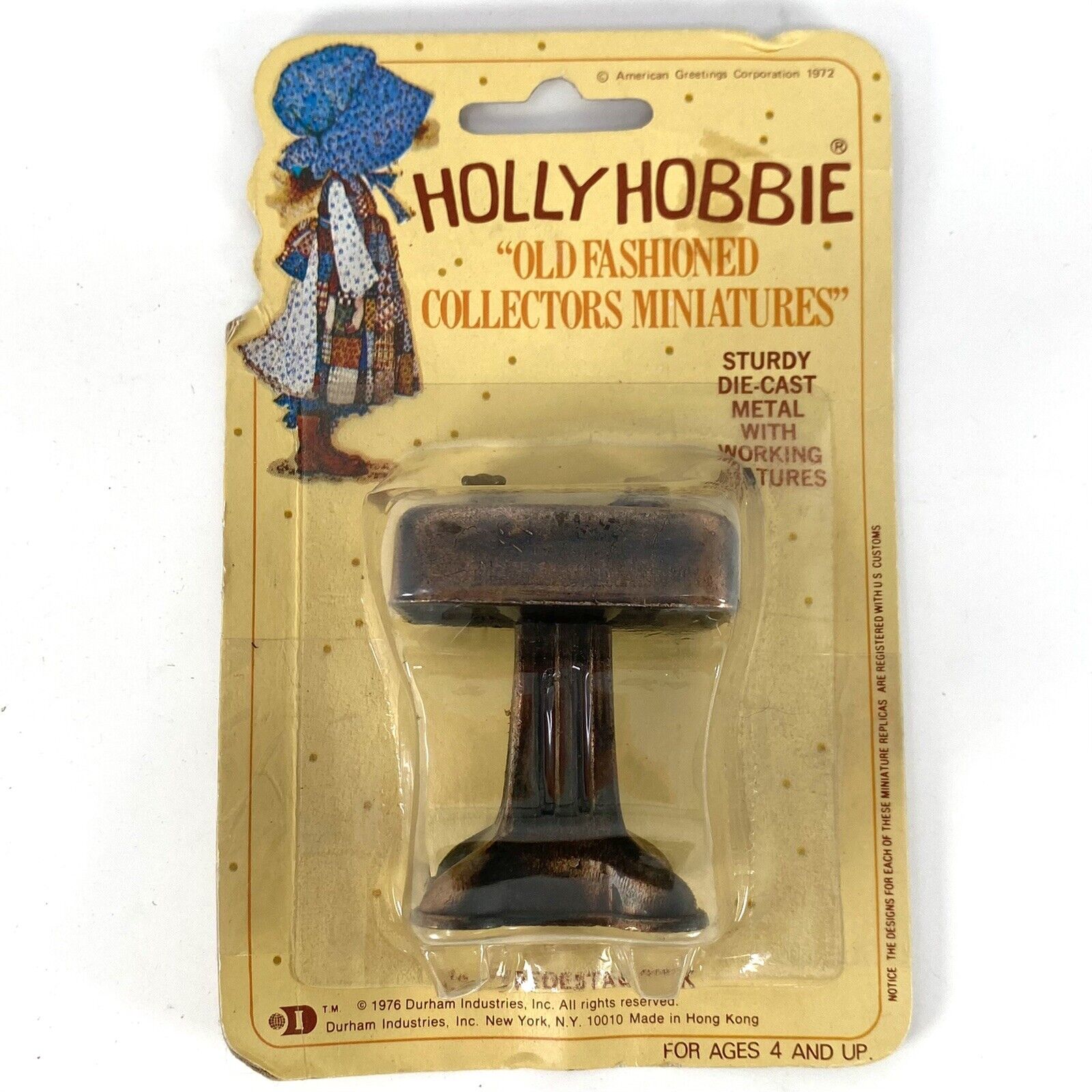 Vtg 1975 Holly Hobbie Old Fashioned Collectors Miniatures #45 PEDESTAL SINK