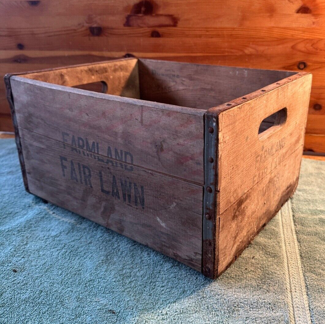 Dunning Farmland Fair Lawn Wooden Box Shipping Milk Crate Metal Straps VTG