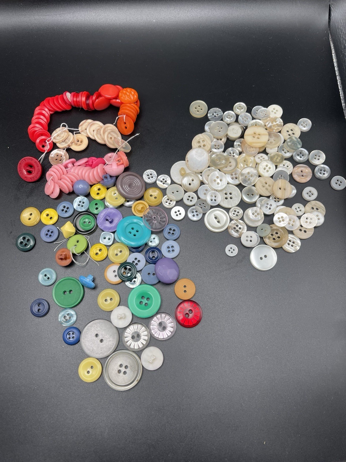Vintage 1950s-70s Mixed Button Lot 100+ Green Cream Sew Craft Collectible Assort