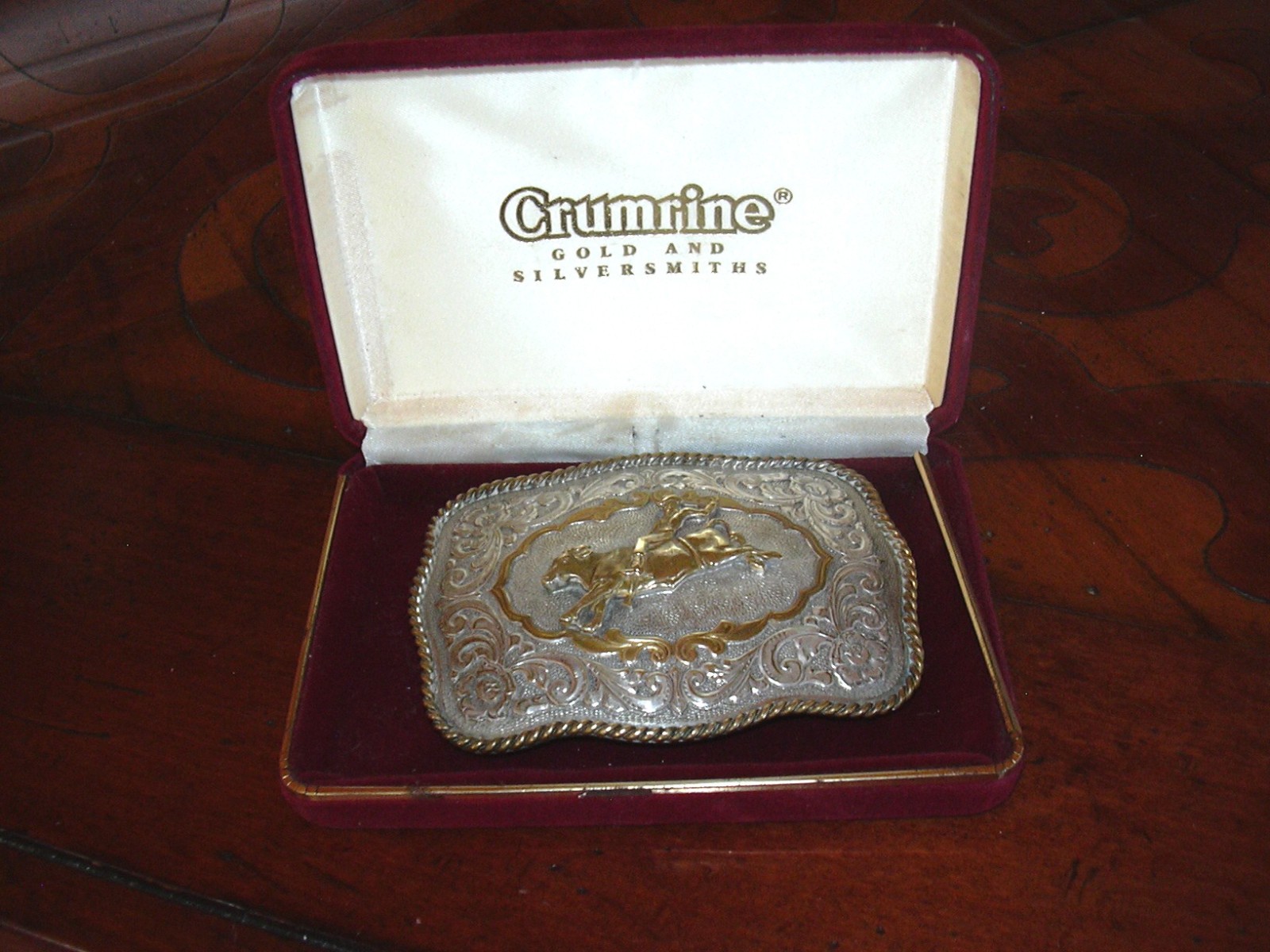 Vintage CRUMRINE Silversmiths BULL RIDING Buckle Silver & Gold & Box