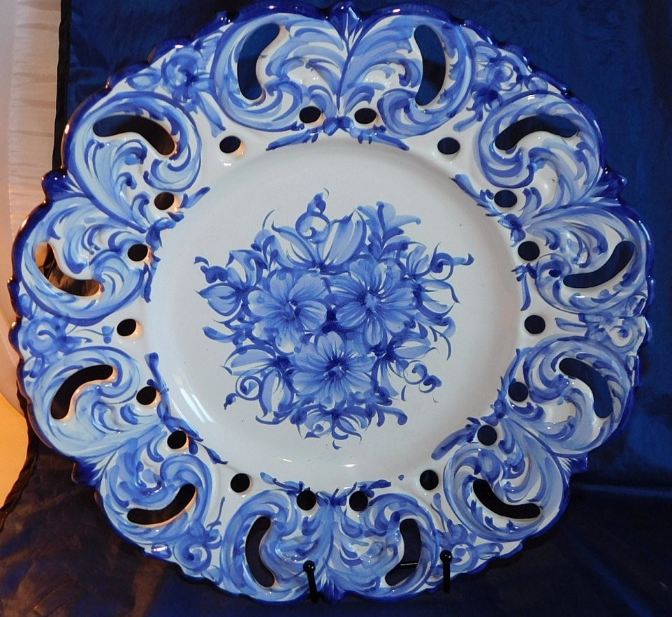 Vintage Portugal Blue White Pierced Plate Alcobaca Vestal Hand Painted 12.5 Inch
