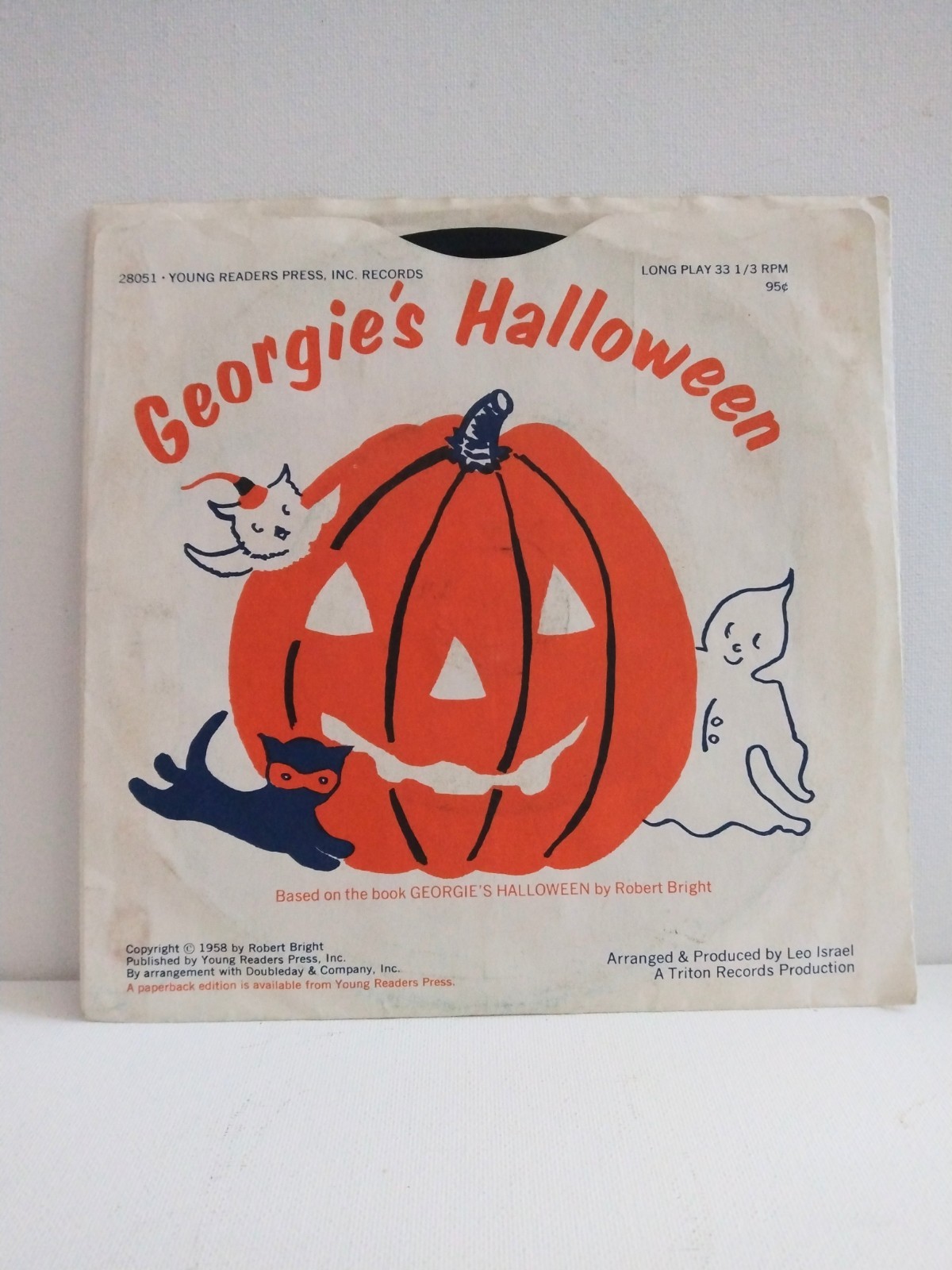 VINTAGE GEORGIE'S HALLOWEEN RECORD BASED ON BOOK 1972 NICE FOR DISPLAY 