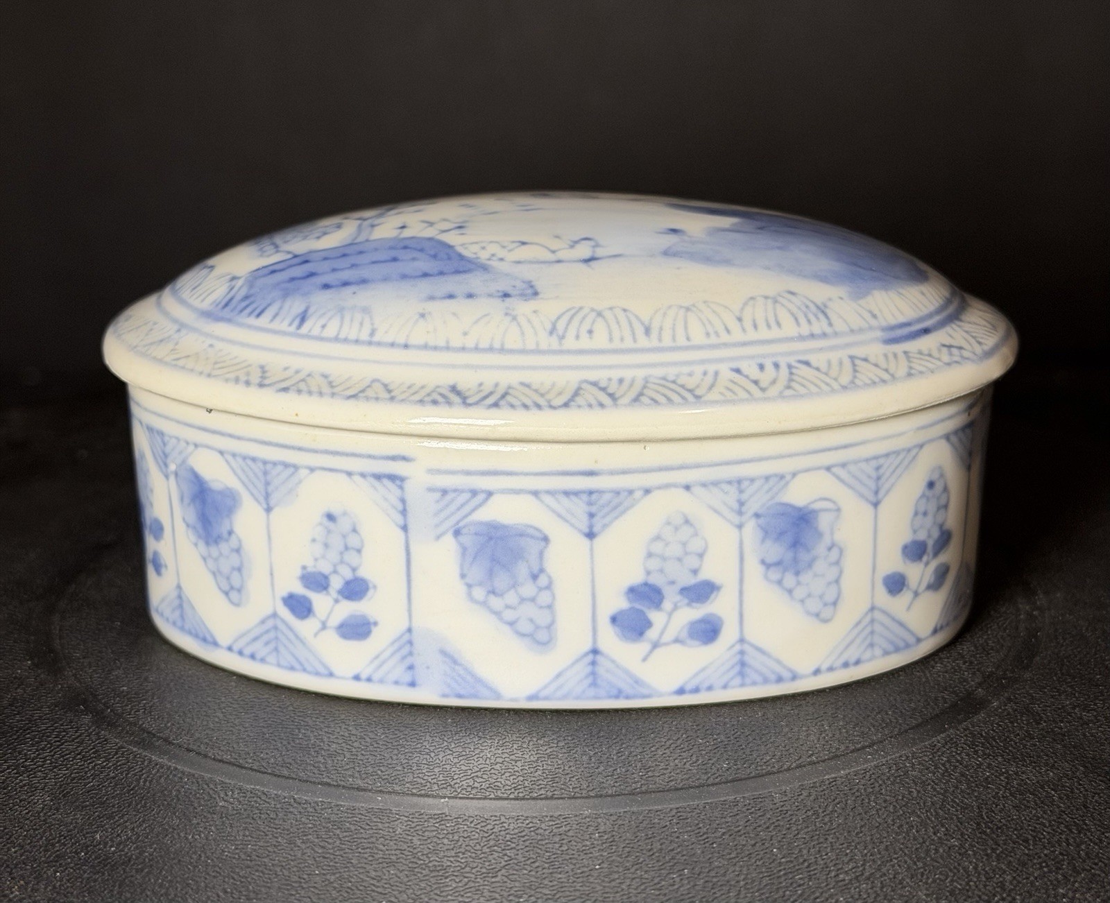Vintage blue and white porcelain trinket box with lid 1949-1964 Vintage blue and white porcelain trinket box with lid 1949-1964