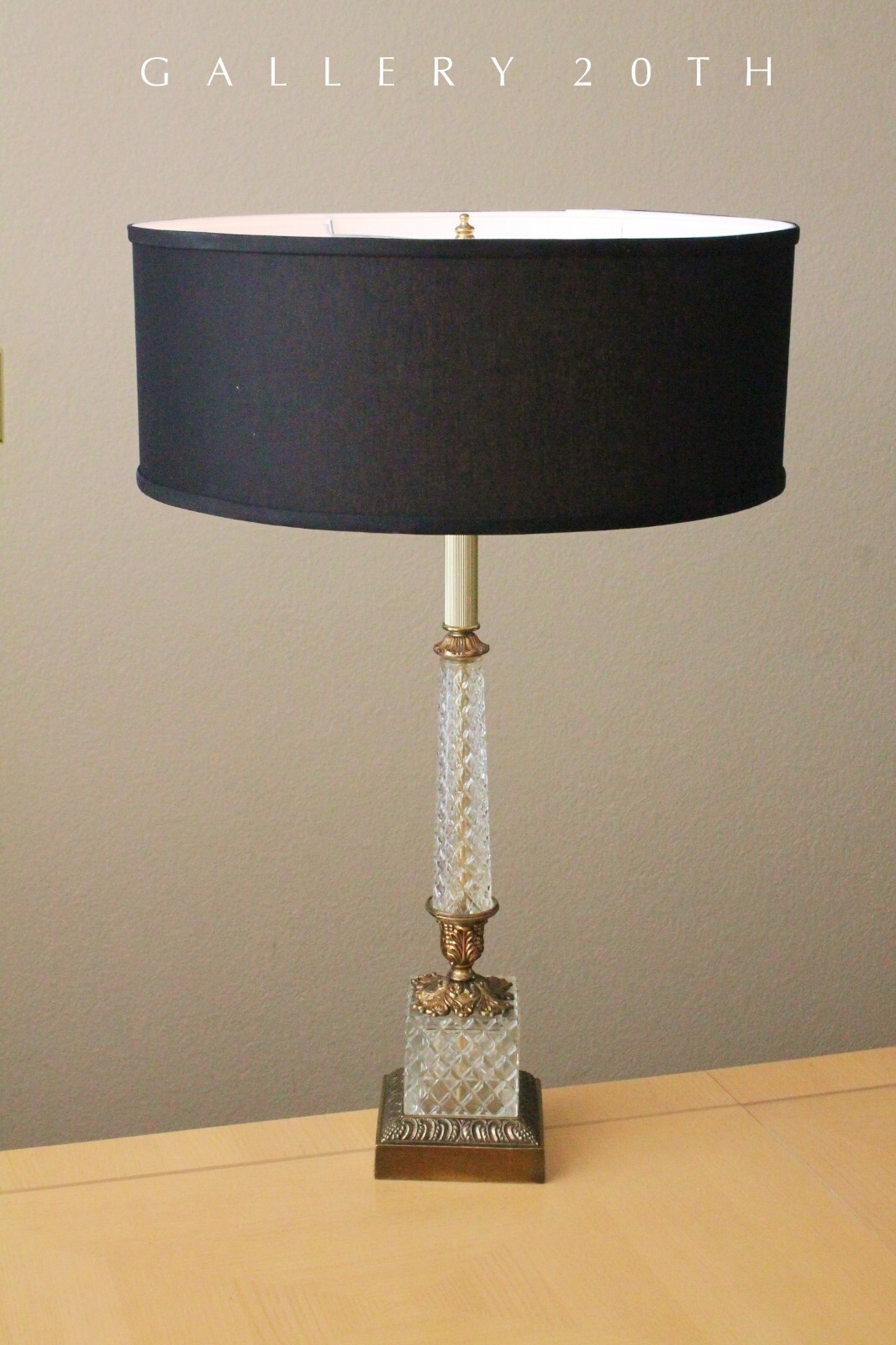 SUBLIME MID CENTURY CRYSTAL BRASS TABLE LAMP VTG 50s 60s MCM HOLLYWOOD REGENCY
