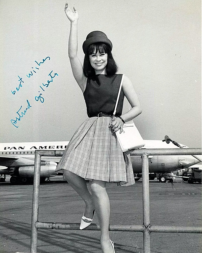 ASTRUD GILBERTO SIGNED REPRINT AUTOGRAPH BRAZILIAN SAMBA BOSSA NOVA 8\