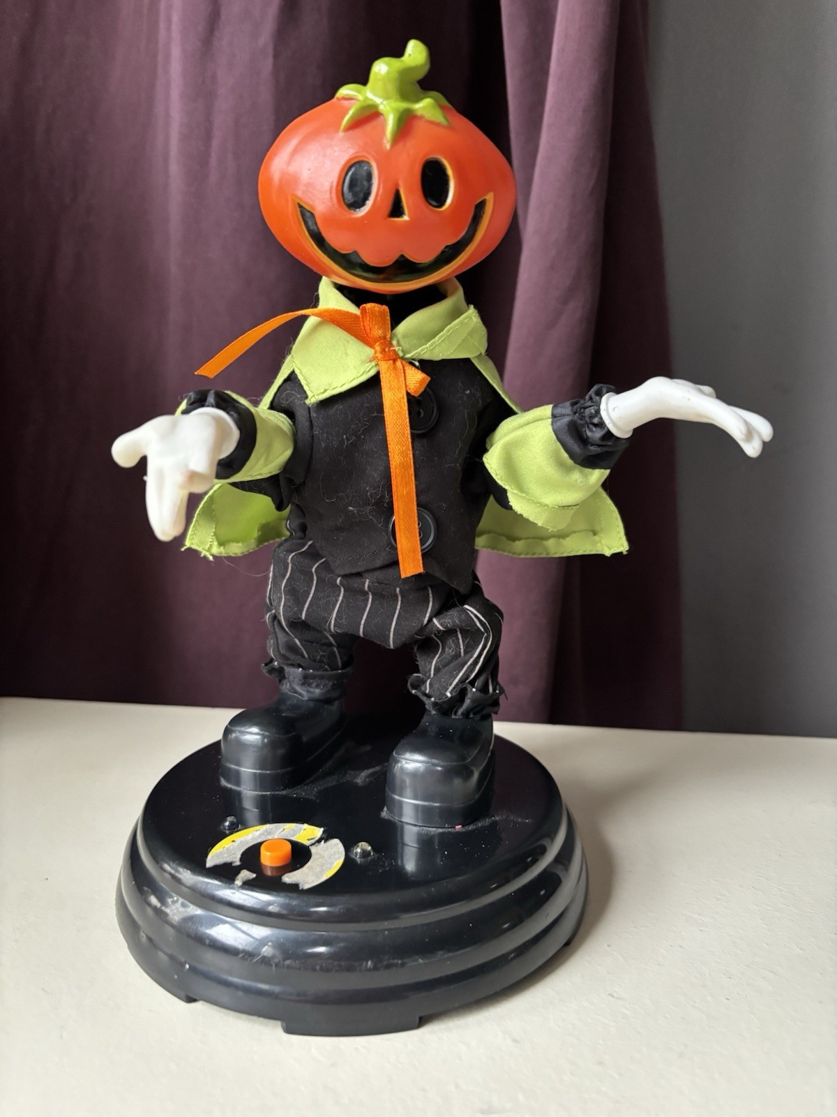 Gemmy Grave Raver Pumpkin Man The Way I Are Head Dancing Animated Halloween