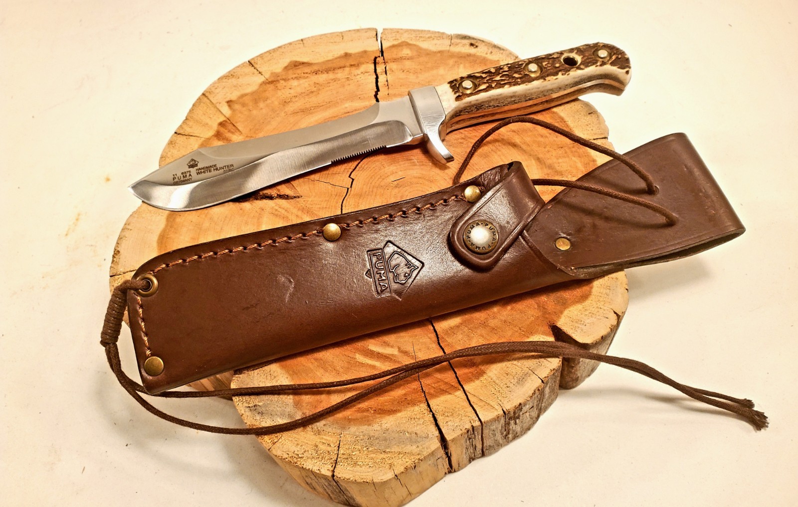 Vintage Puma White Hunter Stag Horn Knife Model 6375 NOS -- NO BOX
