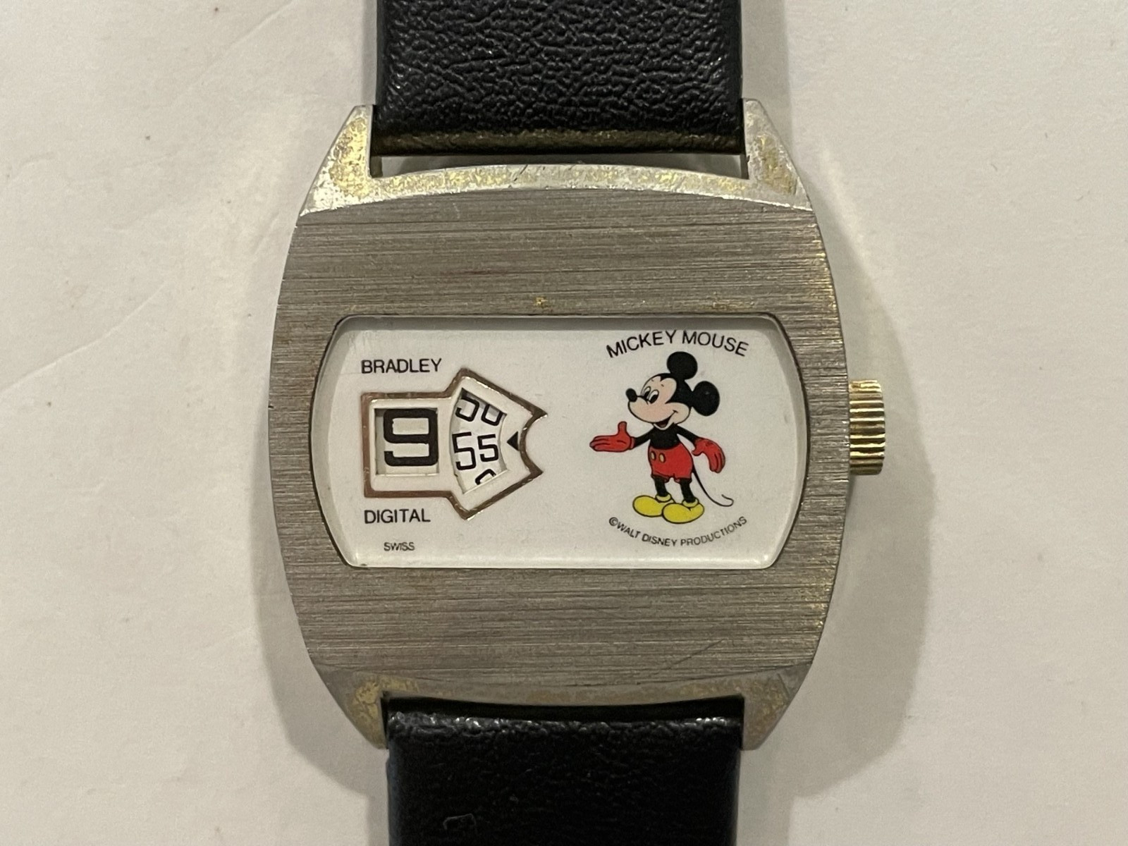 Vintage Bradley Mickey Mouse Jump Hour Gold Tone Swiss Watch 62 - VG - Runs