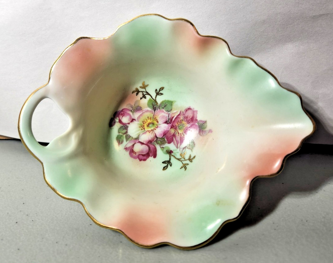 House of Goebel Floral Trinket Dish Gold Accents Bavaria Germany Vintage 5 1/2\