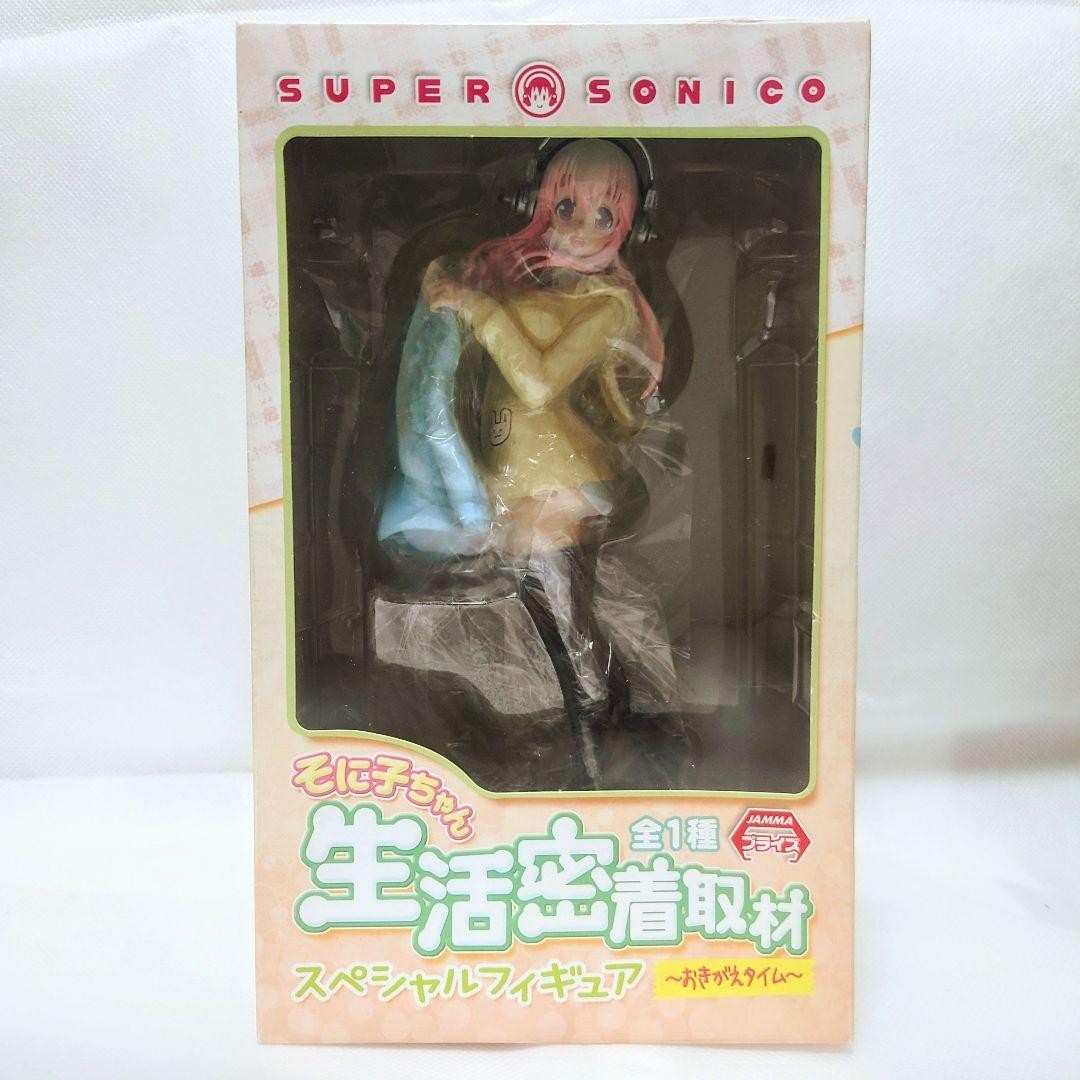 FuRyu Super Sonico Daily Life Coverage Special Figure Dressing Time USED japan