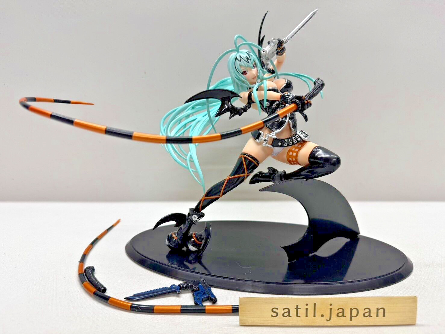 Alter Queen\'s Gate Gate Opener Alice Boost Ver. 1/8 Figure Japan
