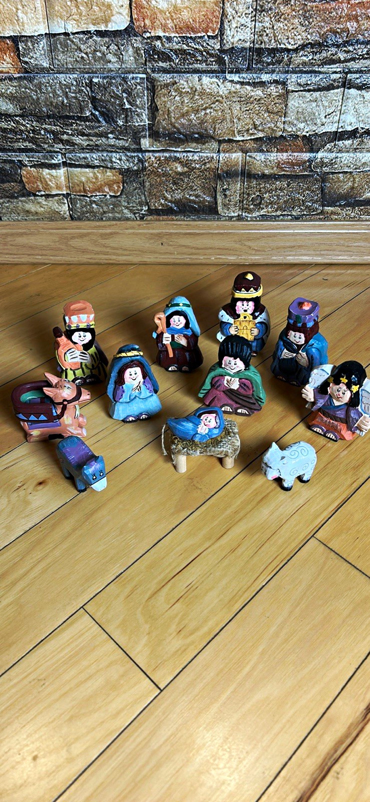 Hand Painted Wooden Nativity Set 11pc Mary Joseph Baby Jesus Angel Sheep Small