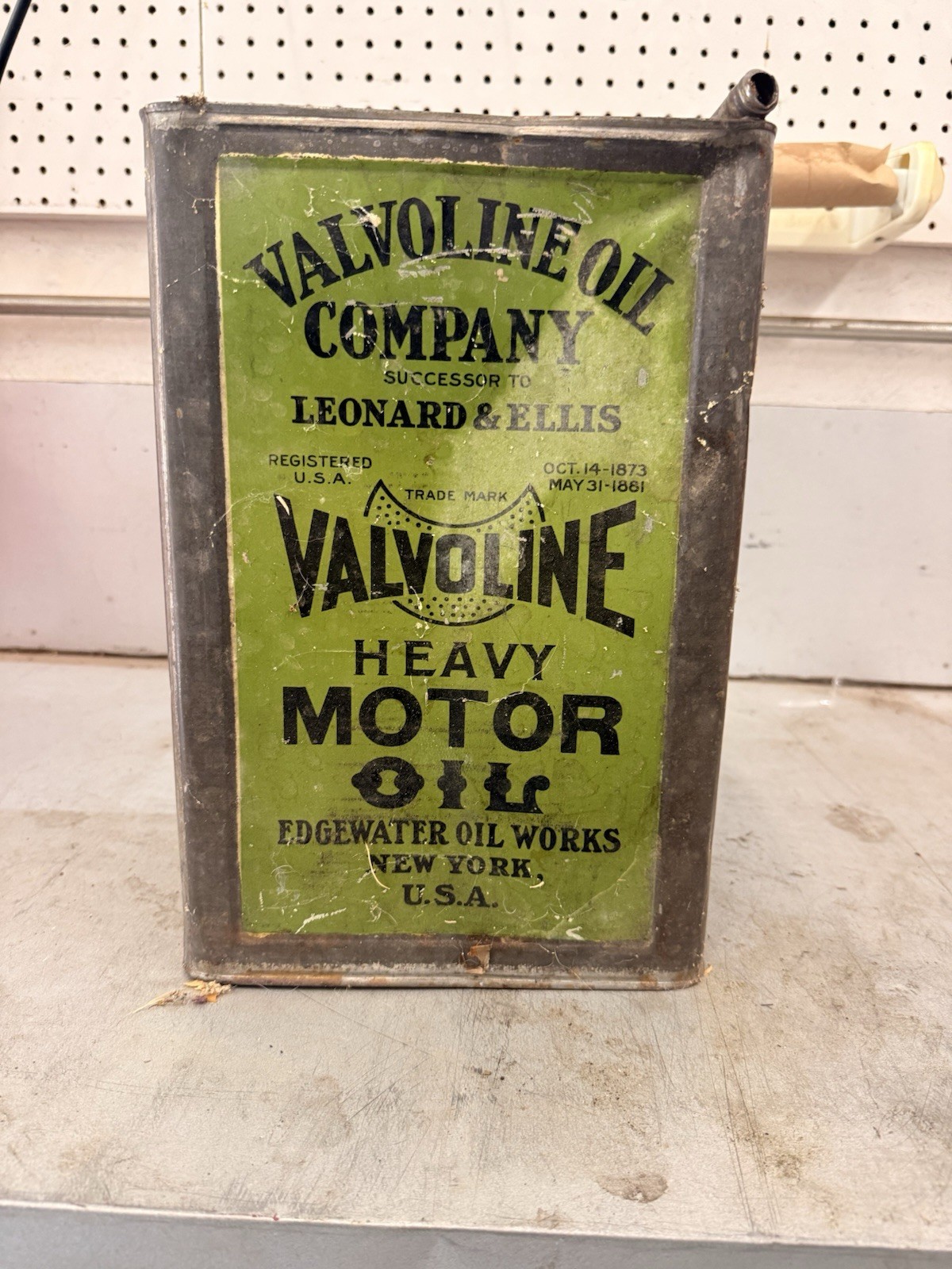 Vintage Valvoline Heavy Motor Oil 5 Gallon Can Empty Good Condition
