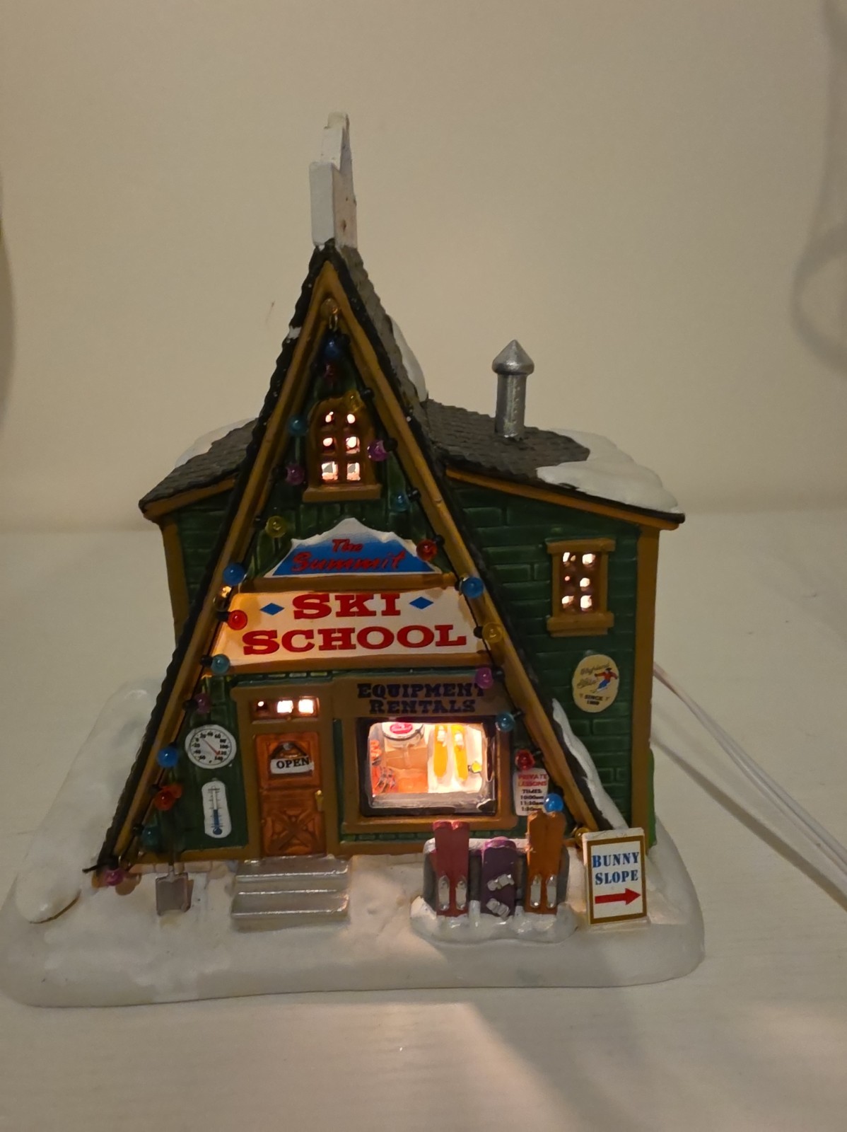 Lemax The Summit Ski School Lighted Christmas Village Lemax The Summit Ski School Lighted Christmas Village