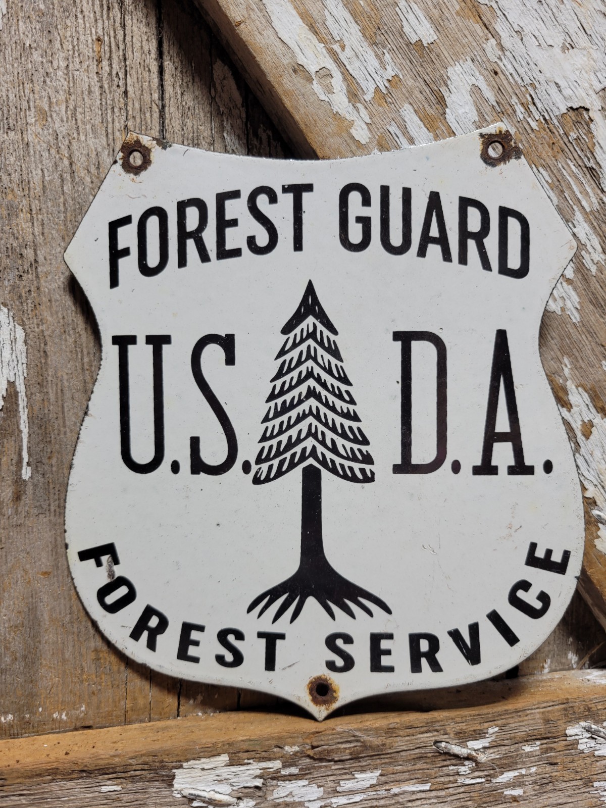 VINTAGE US FOREST SERVICE PORCELAIN SIGN OLD USDA FOREST GUARD SHIELD PARK CABIN
