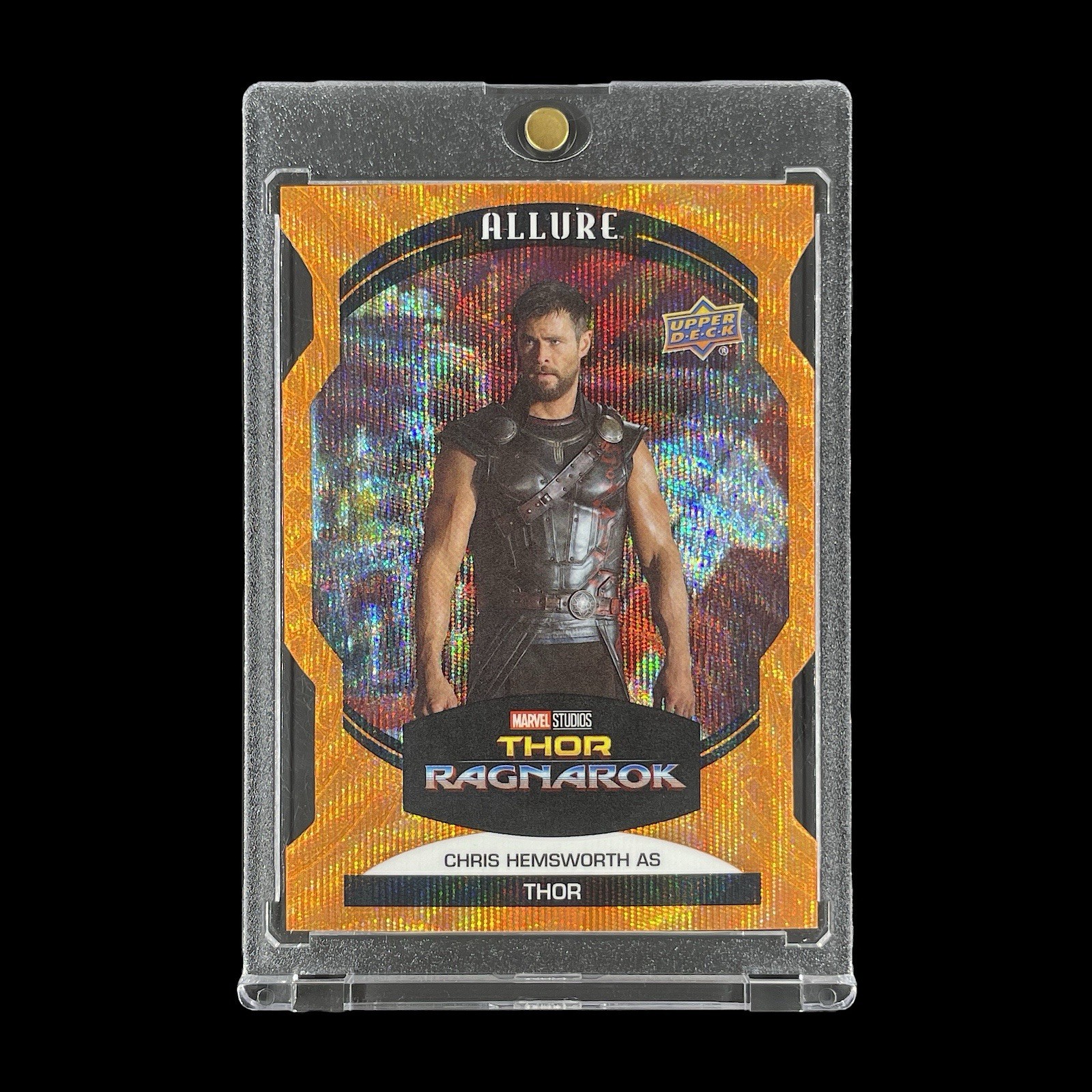 THOR ORANGE WAVE DIE CUT REFRACTOR CARD 2022 Upper Deck Chris Hemsworth - Marvel
