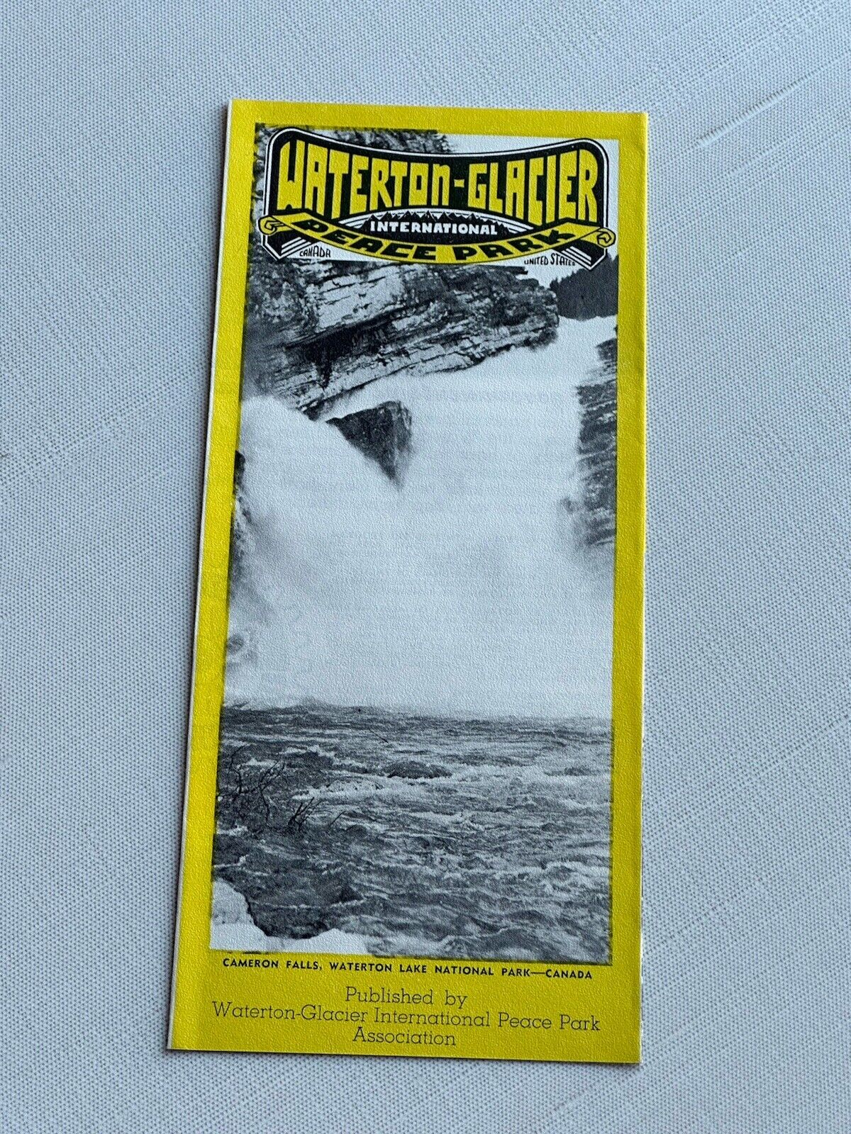 Waterton Glacier Peace PARK  International CANADA BOOKLET VINTAGE
