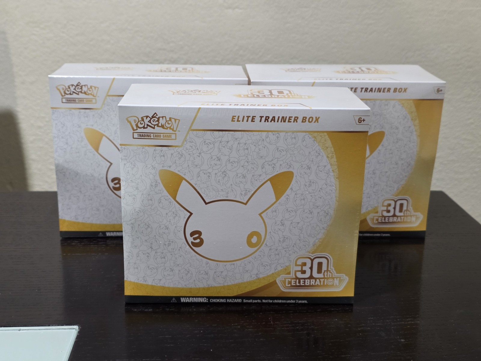 Élite Trainer Box 30th Anniversary Pokemon Card Game-NEW SEALED-READY TO SHIP