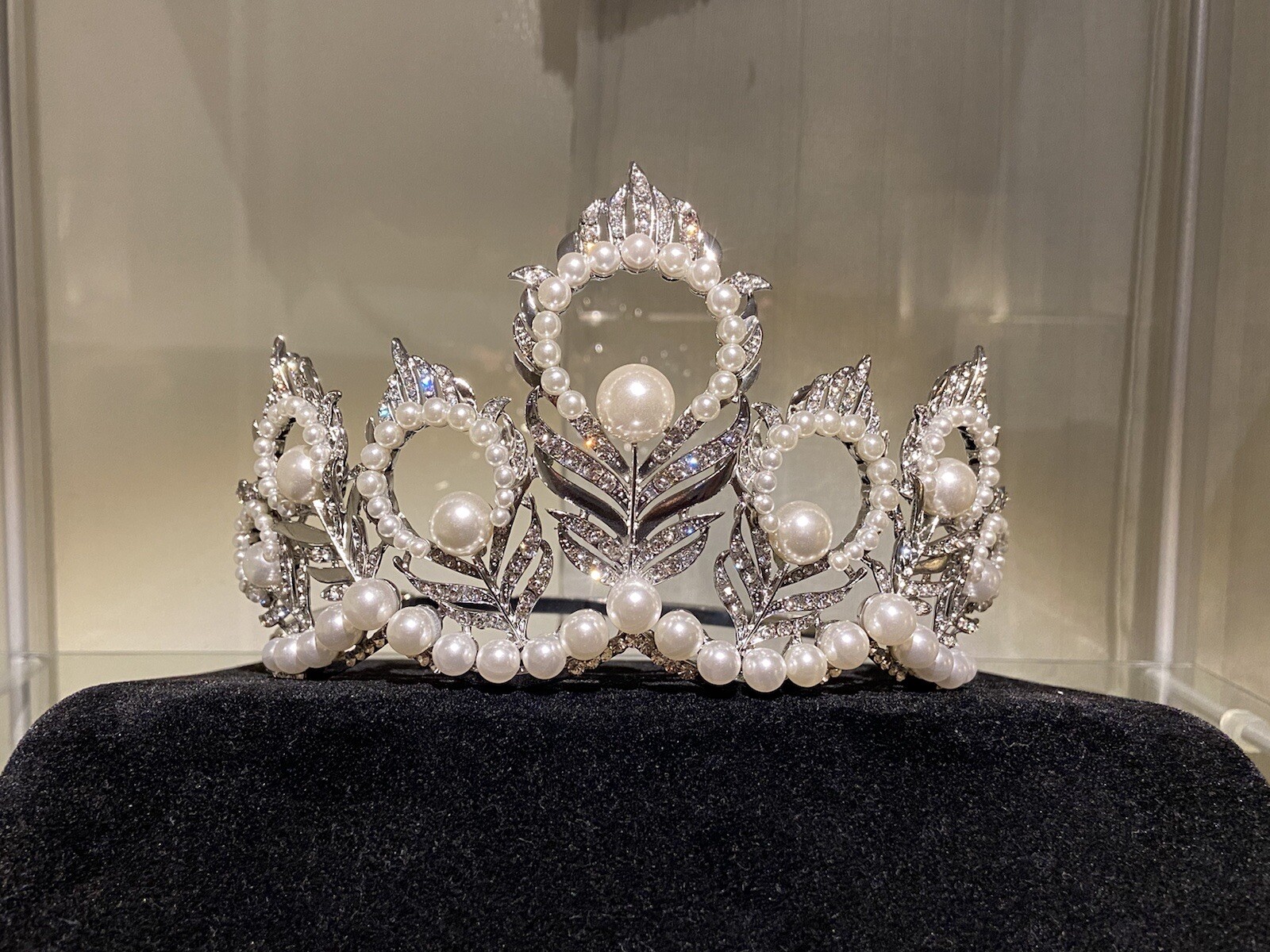 MISS USA MIKIMOTO CROWN (Miss Universe)
