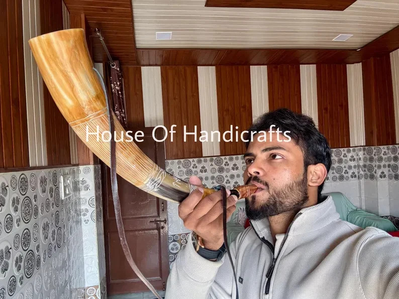 Handmade Viking War Horn Battle Trumpet, Historical Replica,Natural Horn