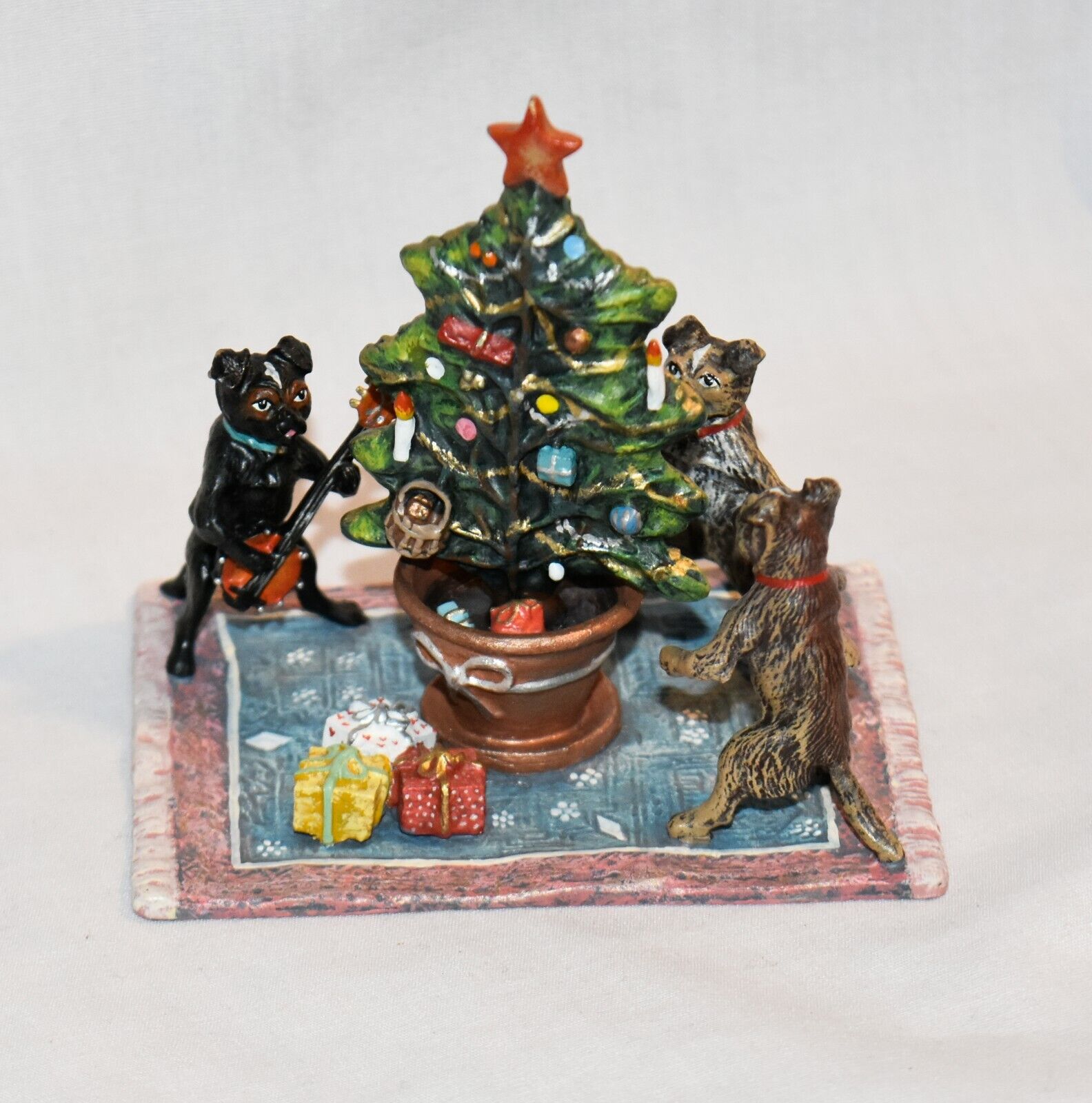 Vienna Bronze Miniature Bermann Pug Dog Christmas Holiday