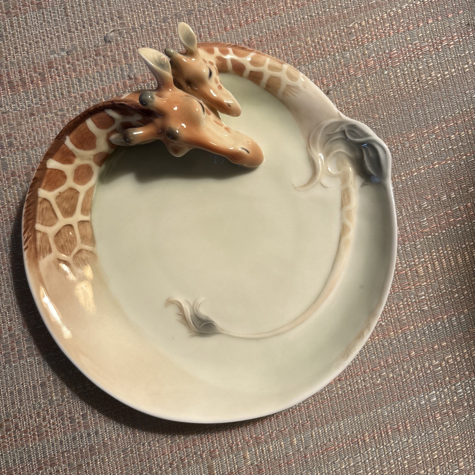 Vintage FRANZ Porcelain Giraffe Mother & Baby Plate FZ00540 