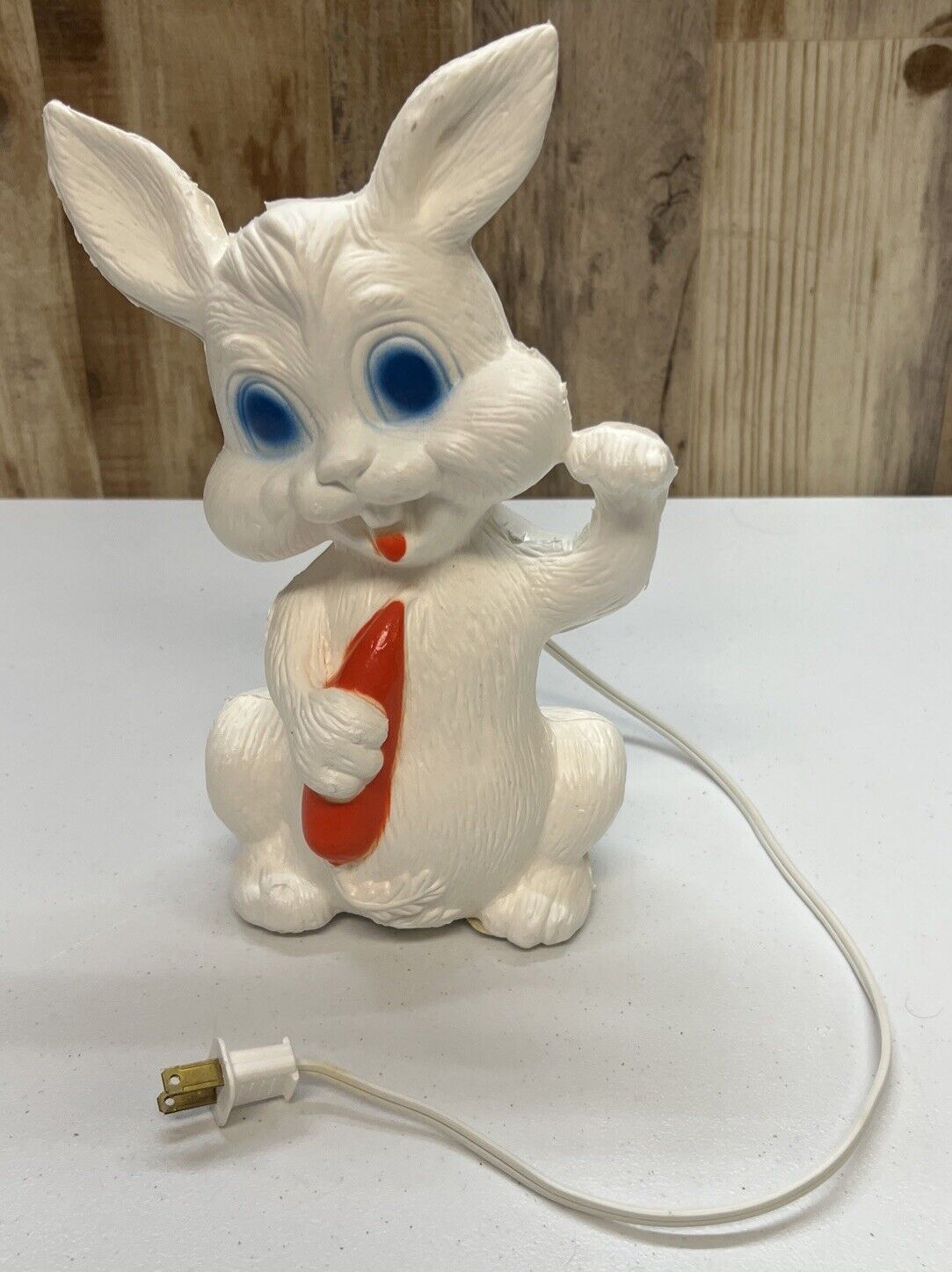 RARE Vintage Plastic Blow Mold Easter Bunny Holding Carrot Canada 1991 Old