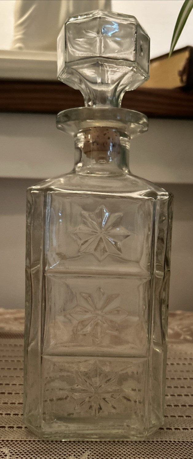 Vintage Walker's Deluxe Bourbon Clear Glass Decanter 1976 Booze