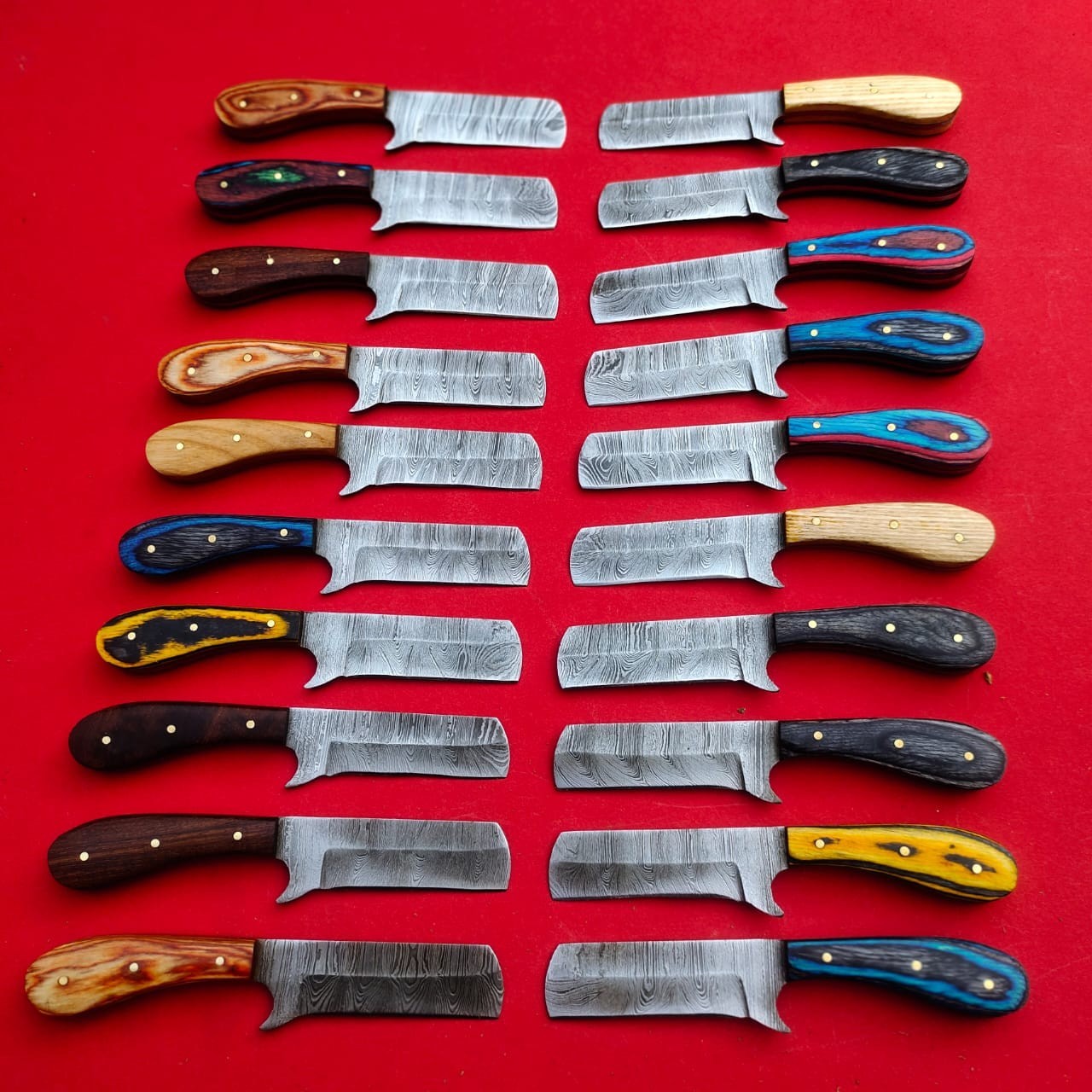LOT OF 20 6 INCH HANDMADE DAMASCUS STEEL BULL CUTTER SKINNER KNIFE W/SHEATH(WEI)