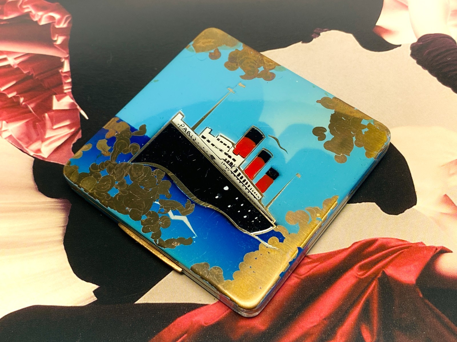 Mireille France-SS Paris Ocean Liner enamel-vintage powder compact-05