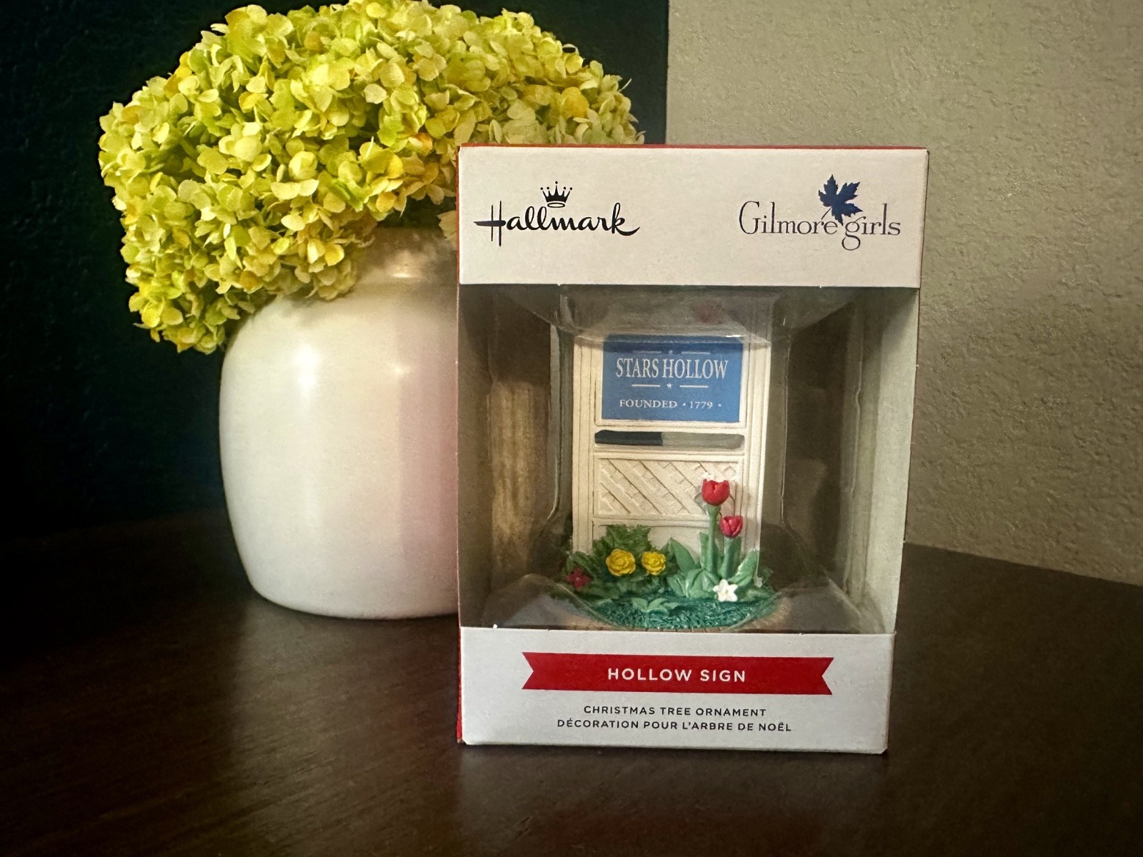 Hallmark Ornaments - Gilmore Girls - Hollow Sign - 2026