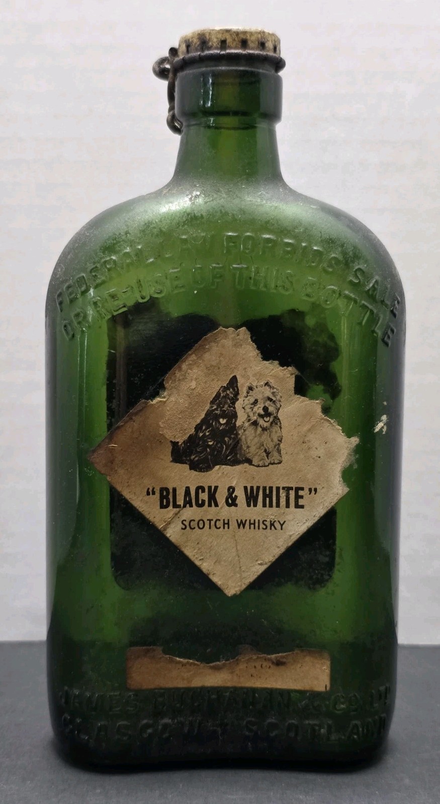 Vintage Black & White Scotch Whisky Green Flask Bottle Kork-N-Seal Cap 1940s...