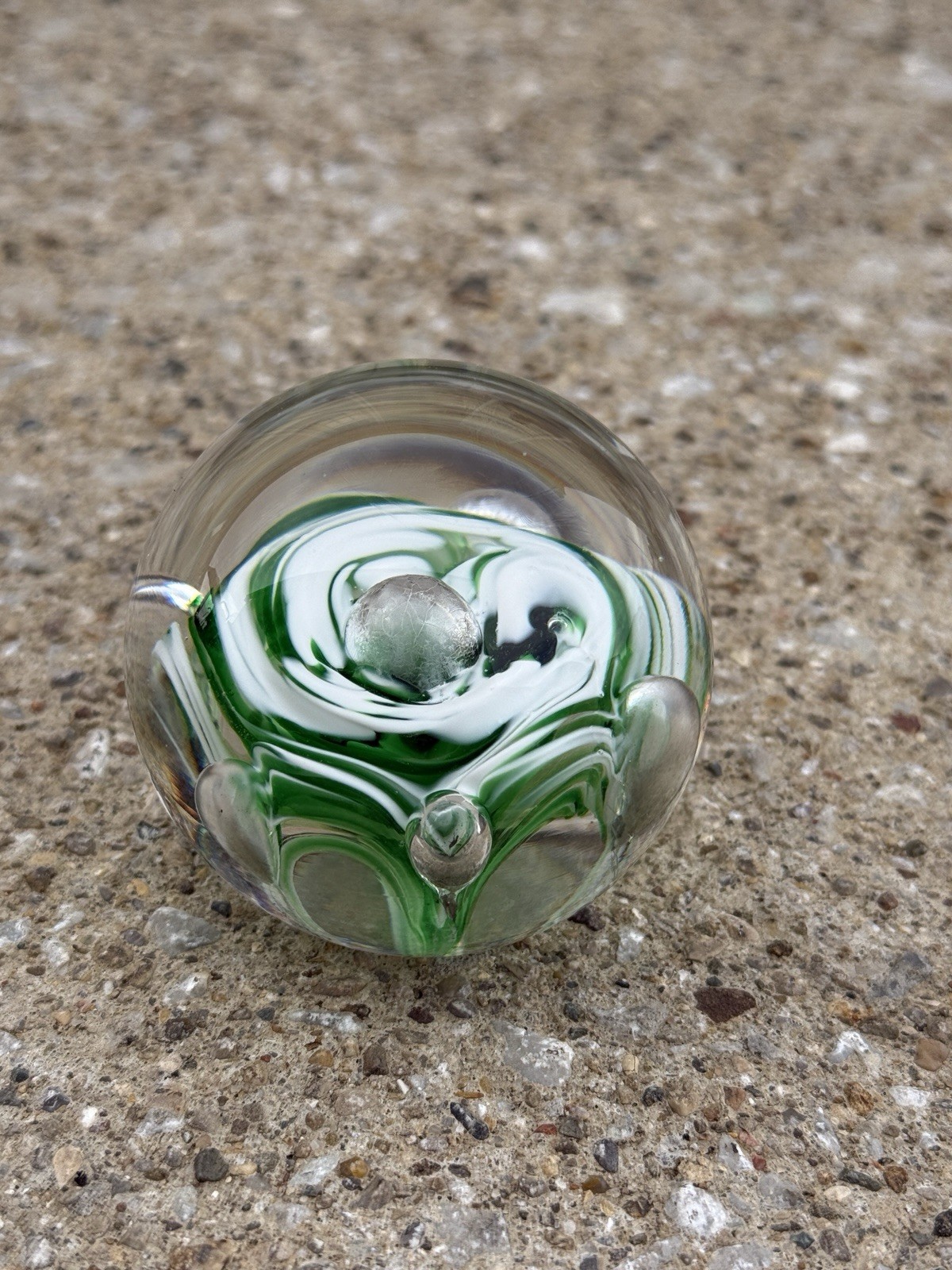 Vintage Joe Zimmerman Signed & Dated 75 Art Glass Paperweight Green White Swirl