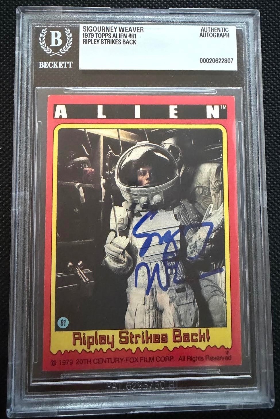 SIGOURNEY WEAVER signed 1979 ALIEN card AUTOGRAPH Beckett BAS # 81 as Ripley