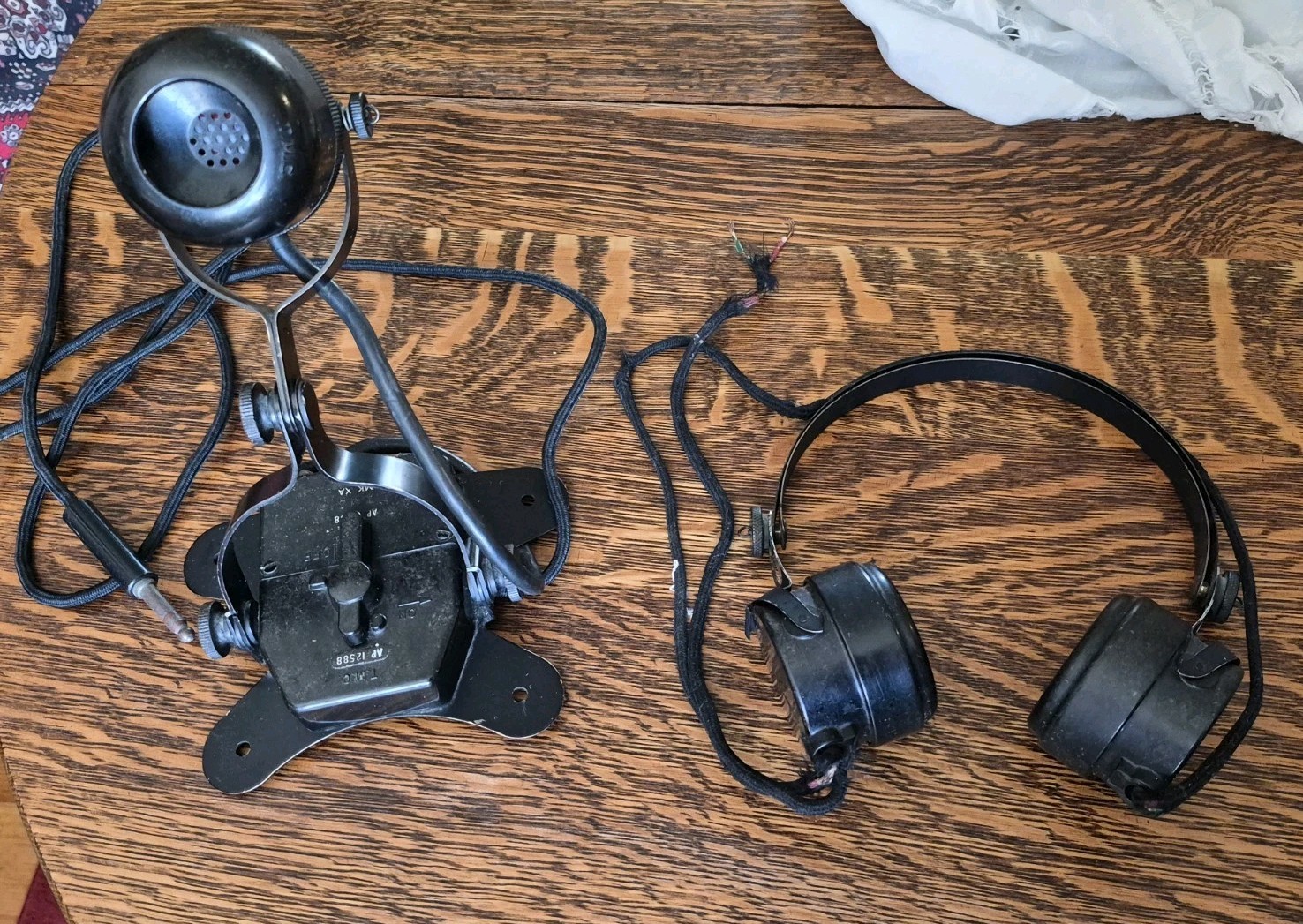 Vintage WWII British Military Bakelite Chest Microphone TMC AP 12588 + Head Set