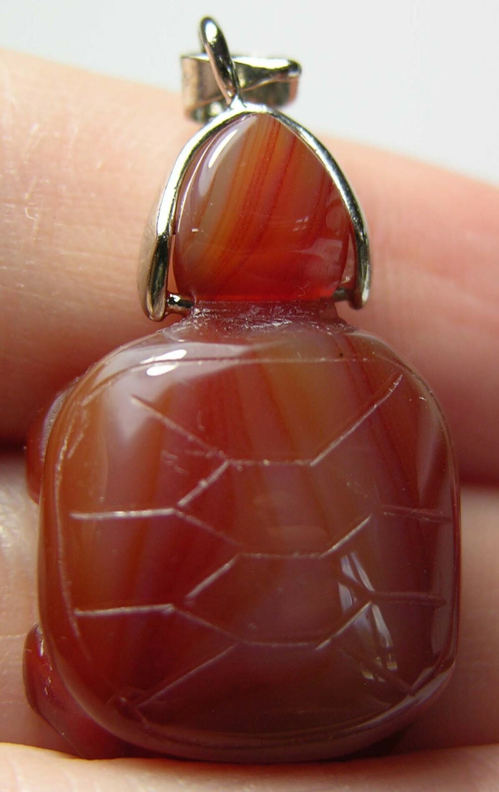 #13 Brazil 25.45ct 100% Natural Carnelian Agate Turtle Shape Pendant 5.00g 25mm