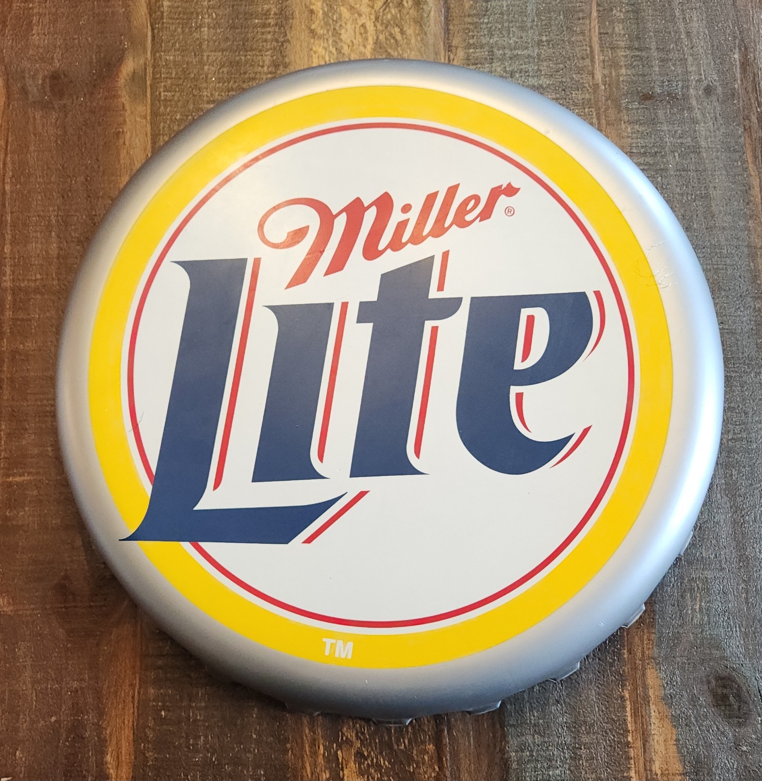 Vintage Miller Lite Rubber Beer Cap Sport Seat EZ Grab Serving Tray Hip Clip