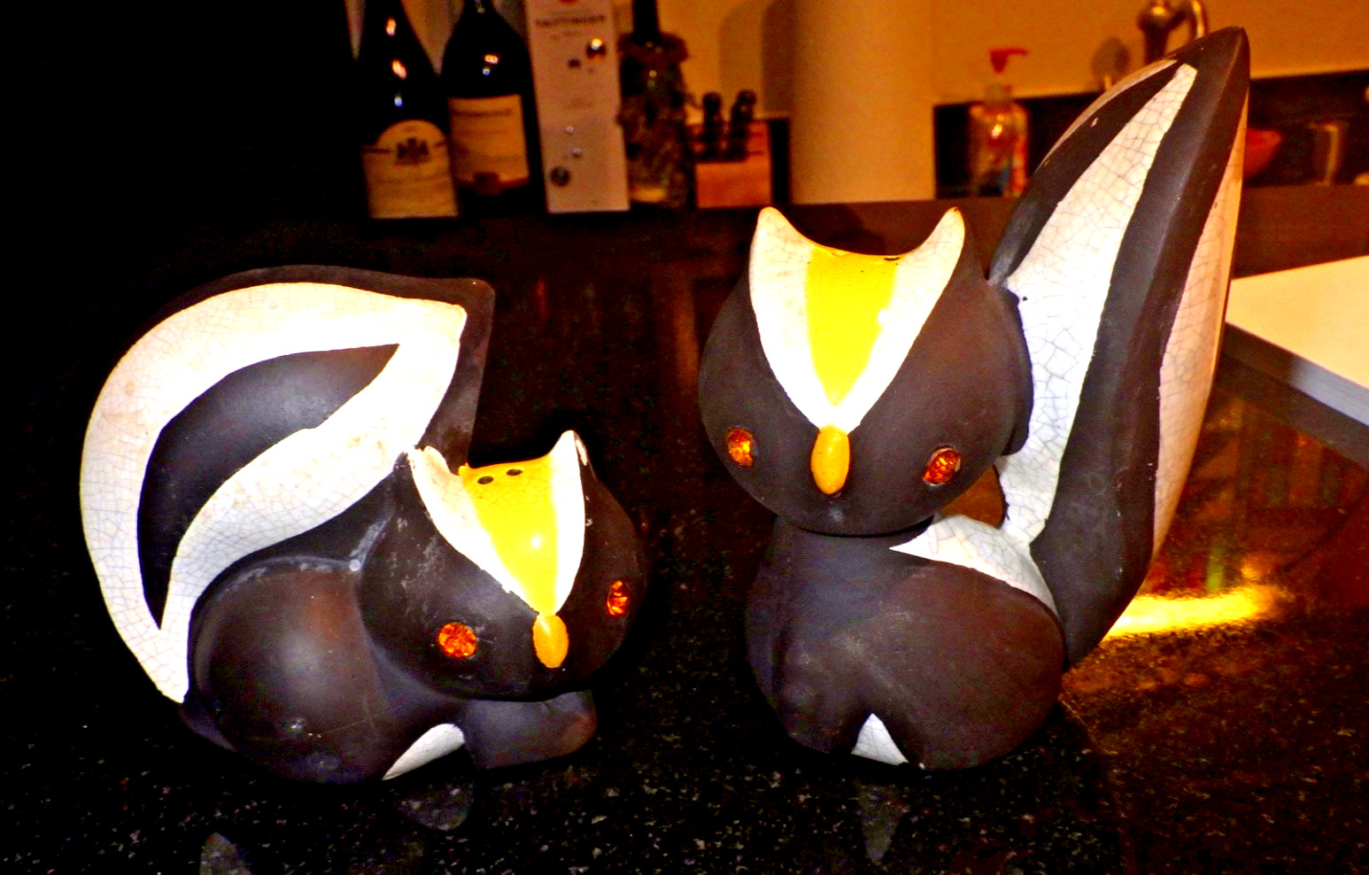 Vintage Ceramic Skunk Salt & Pepper Shakers Napco K2293 Jewel Eyes Crackle Glaze