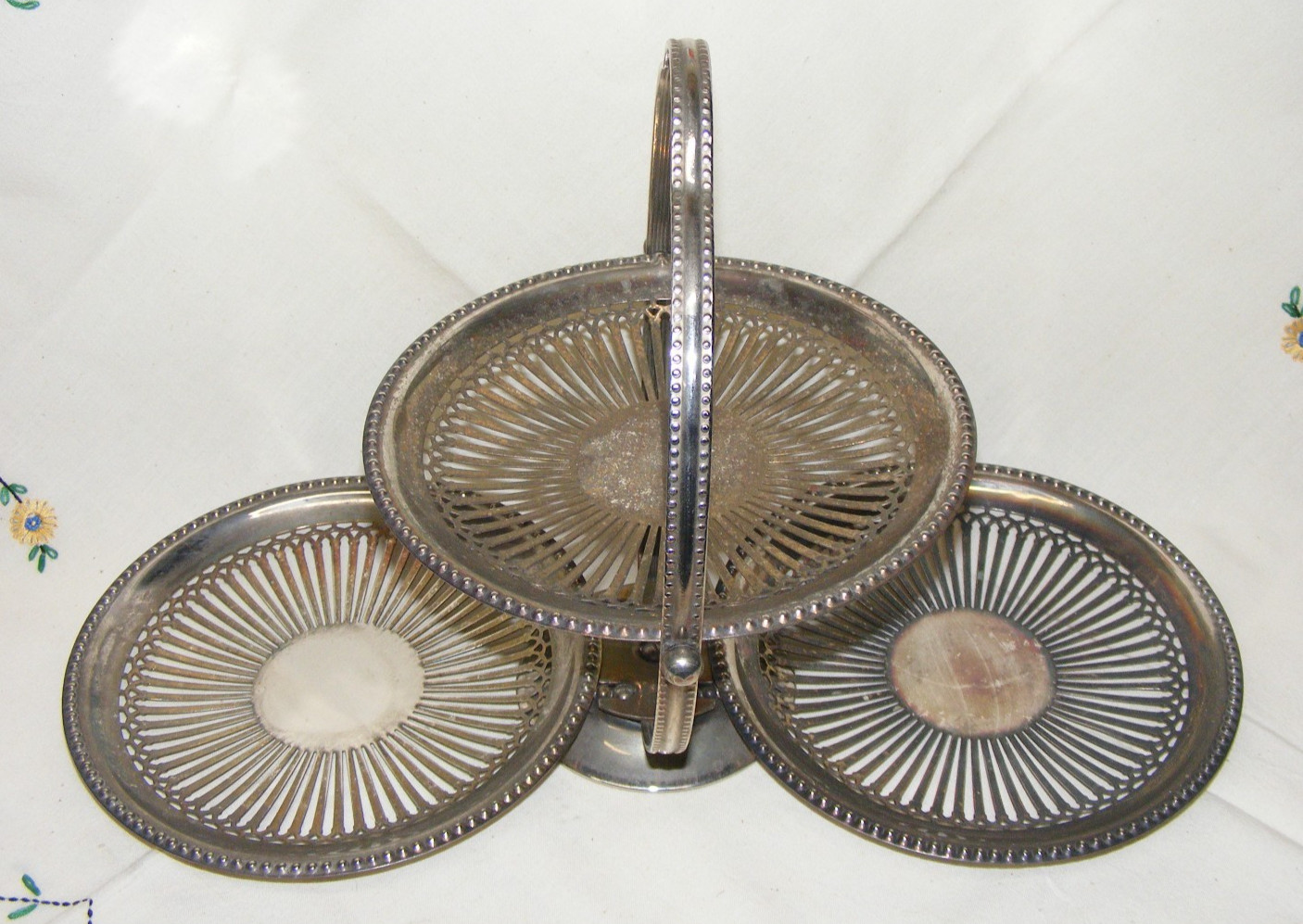Vintage Chrome 3 Tiered Fold Up Basket Plate Snack Tray Holder Vintage Chrome 3 Tiered Fold Up Basket Plate Snack Tray Holder
