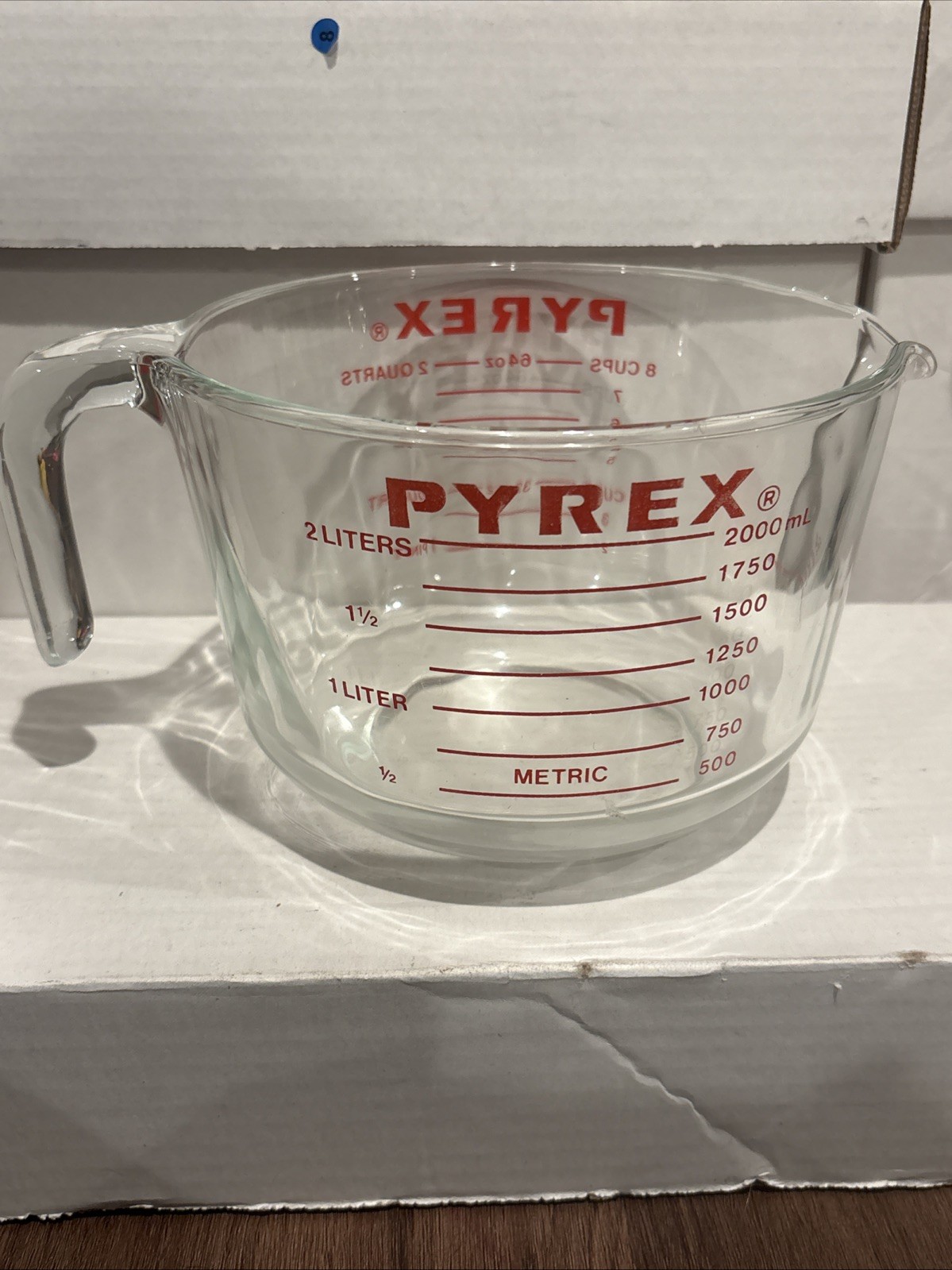 PYREX Red Lettering Vintage 8 Cup 64 oz 2000 ml 2 Liters Measuring Cup Bowl MINT